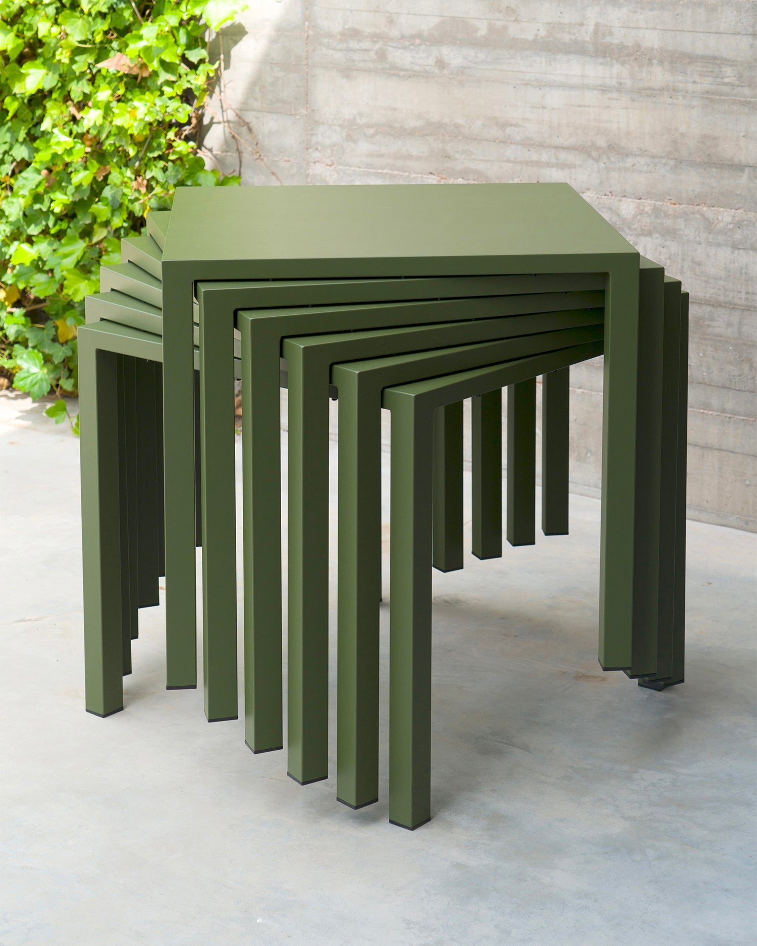 Tavolo da esterno in acciaio Nova