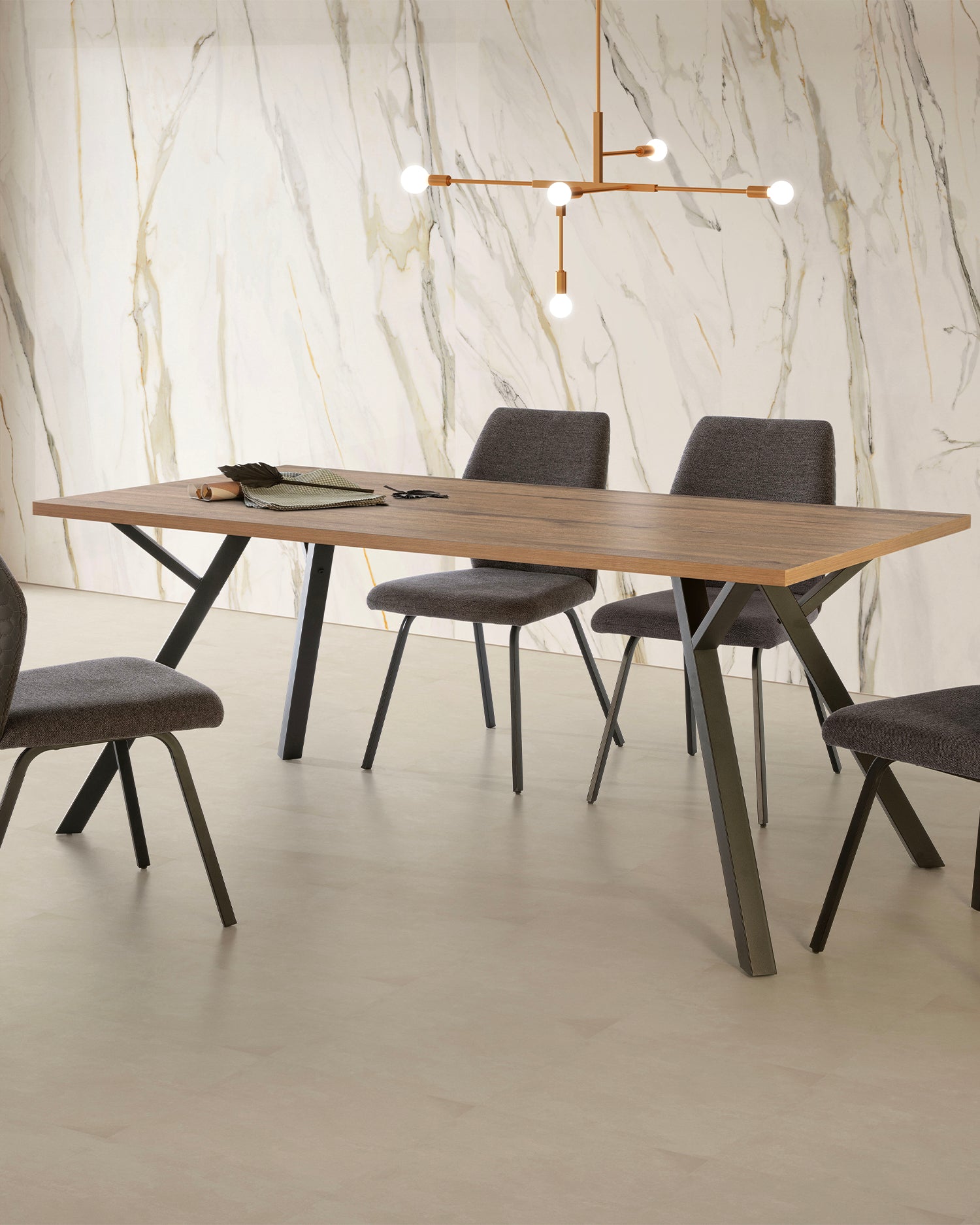 Tavolo da pranzo con piano effetto legno Paola