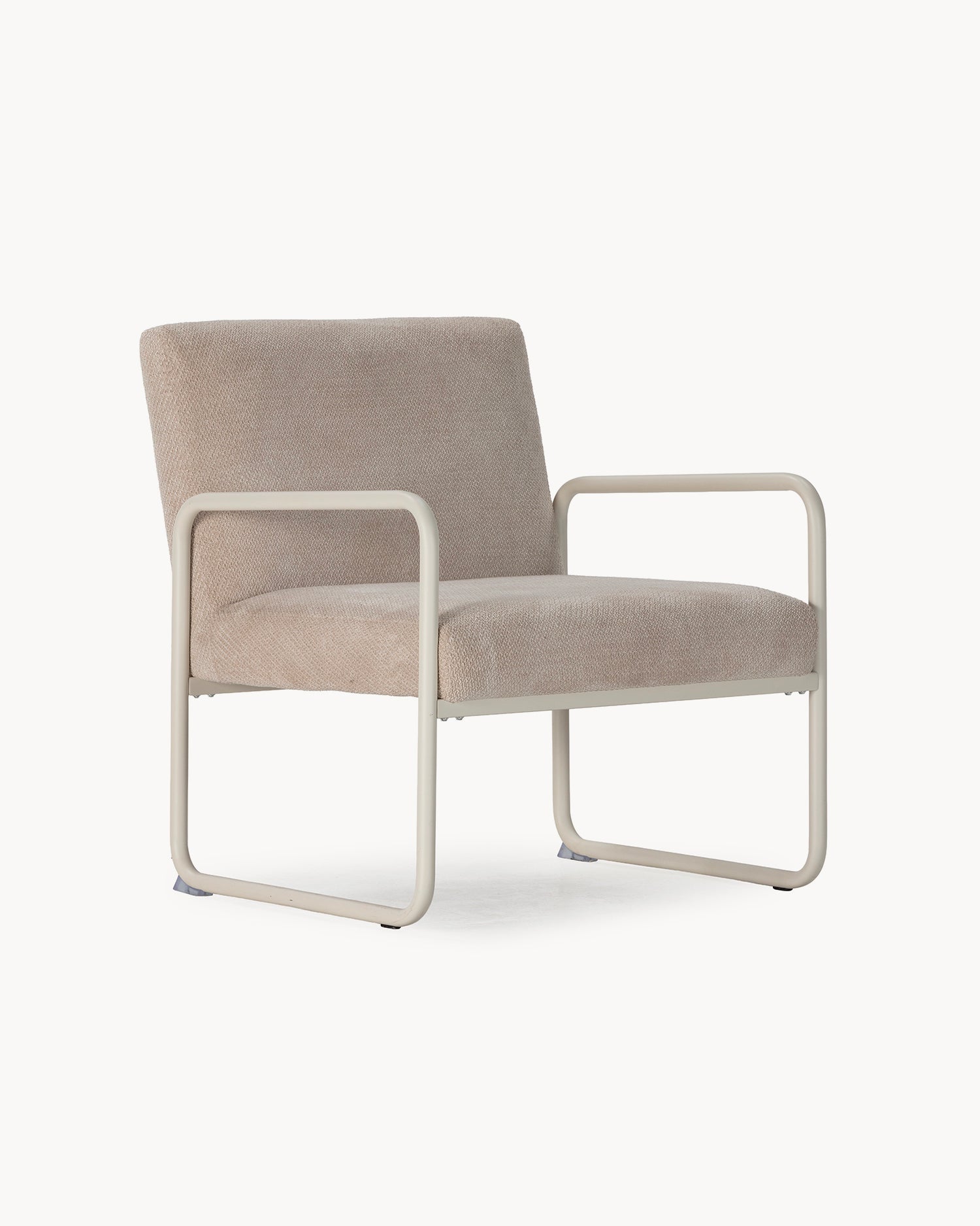 Poltrona imbottita in ciniglia Vince crema Essential Design