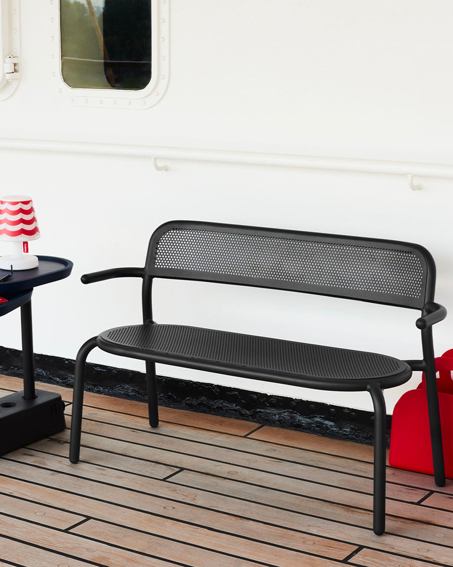 Panca con braccioli in alluminio da esterno Toní Bankski