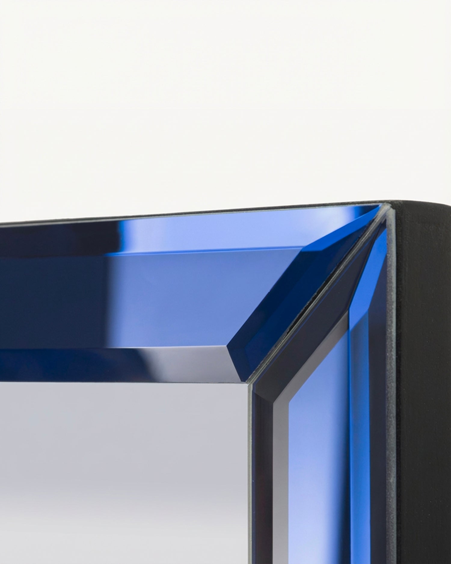Specchio con cornice in vetro Berlin