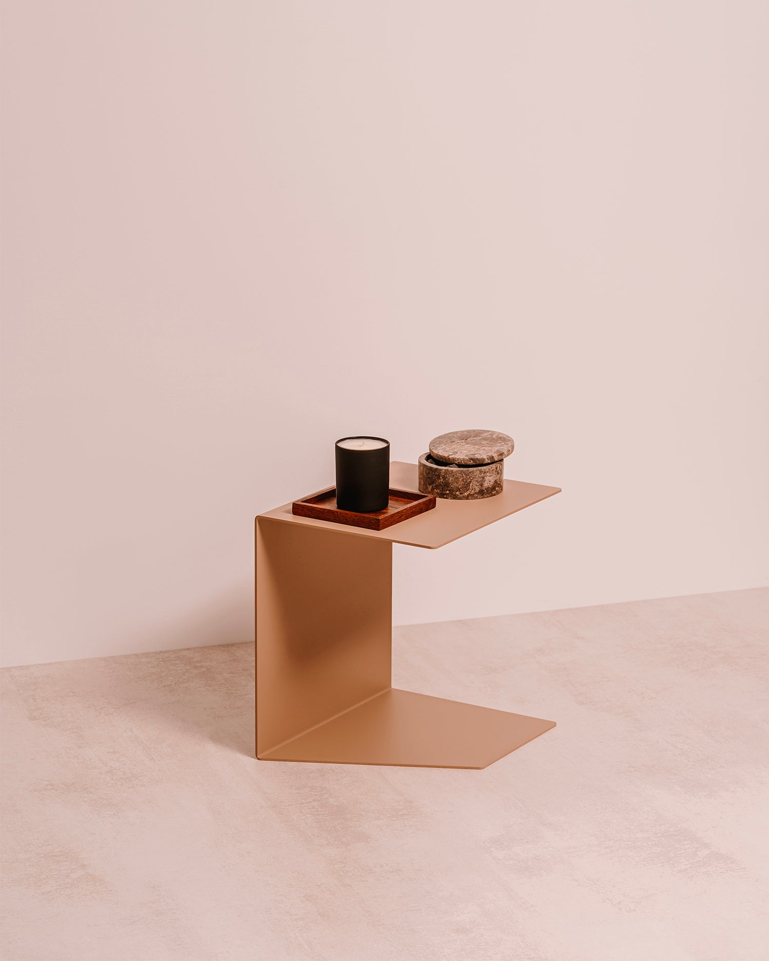 Comodino in metallo Milano
