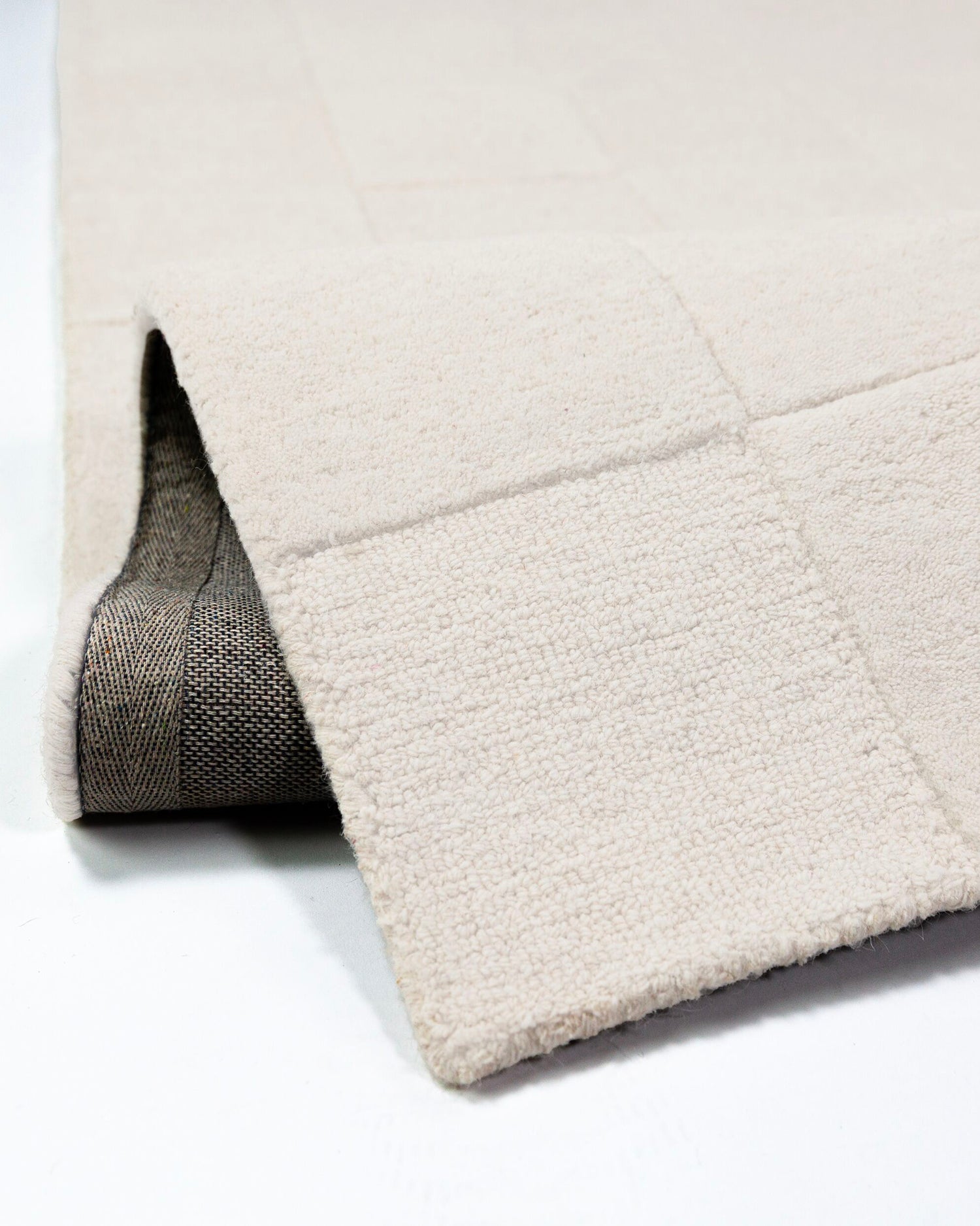 Tappeto moderno in lana Checkerboard