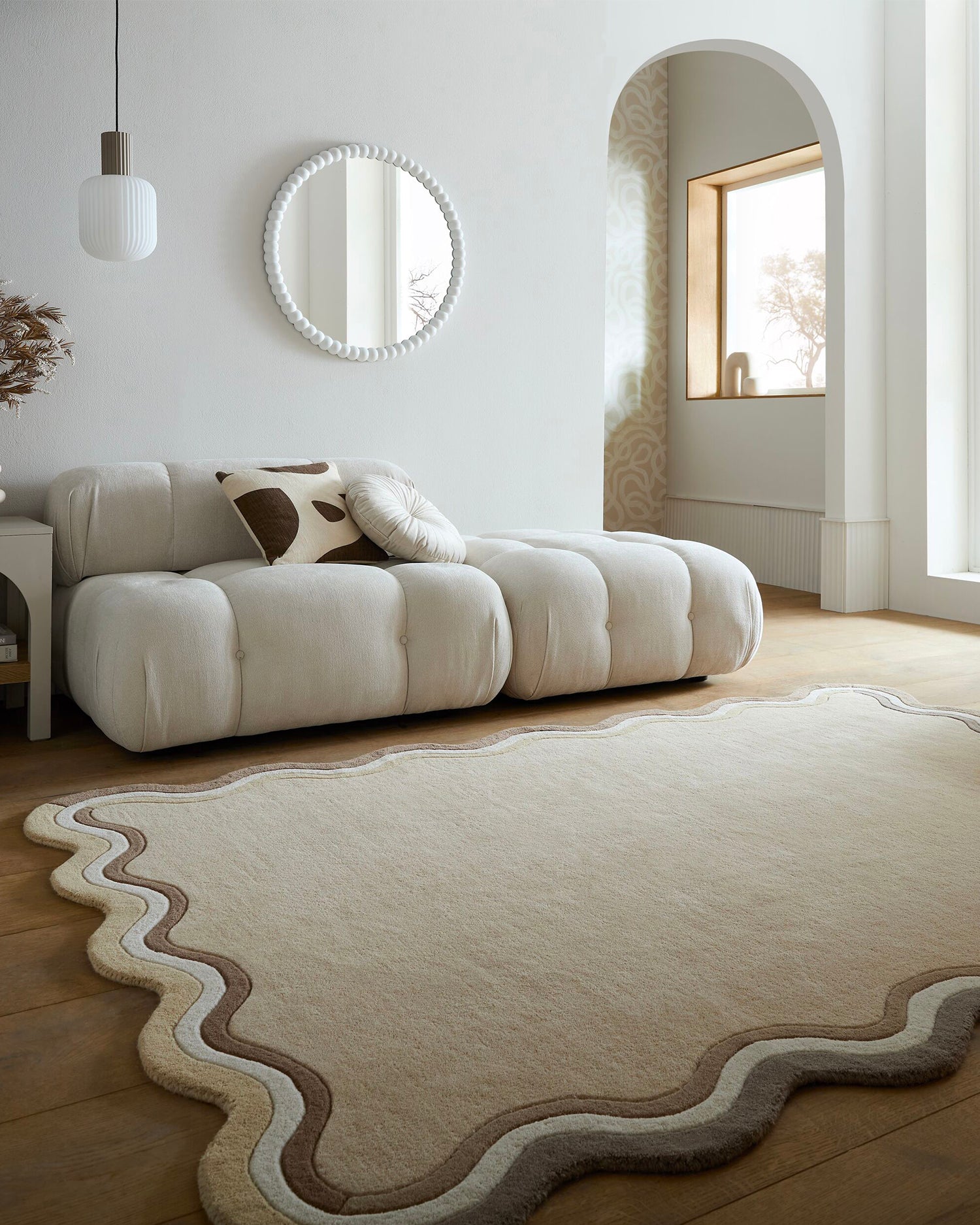 Tappeto in lana con bordo smerlato Leo