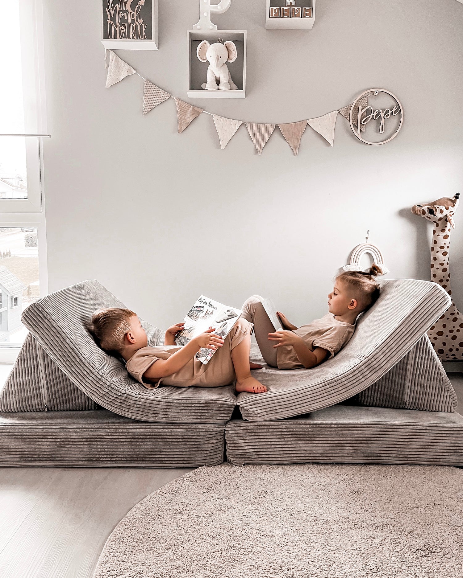 Divano modulare per bambini in velluto a coste