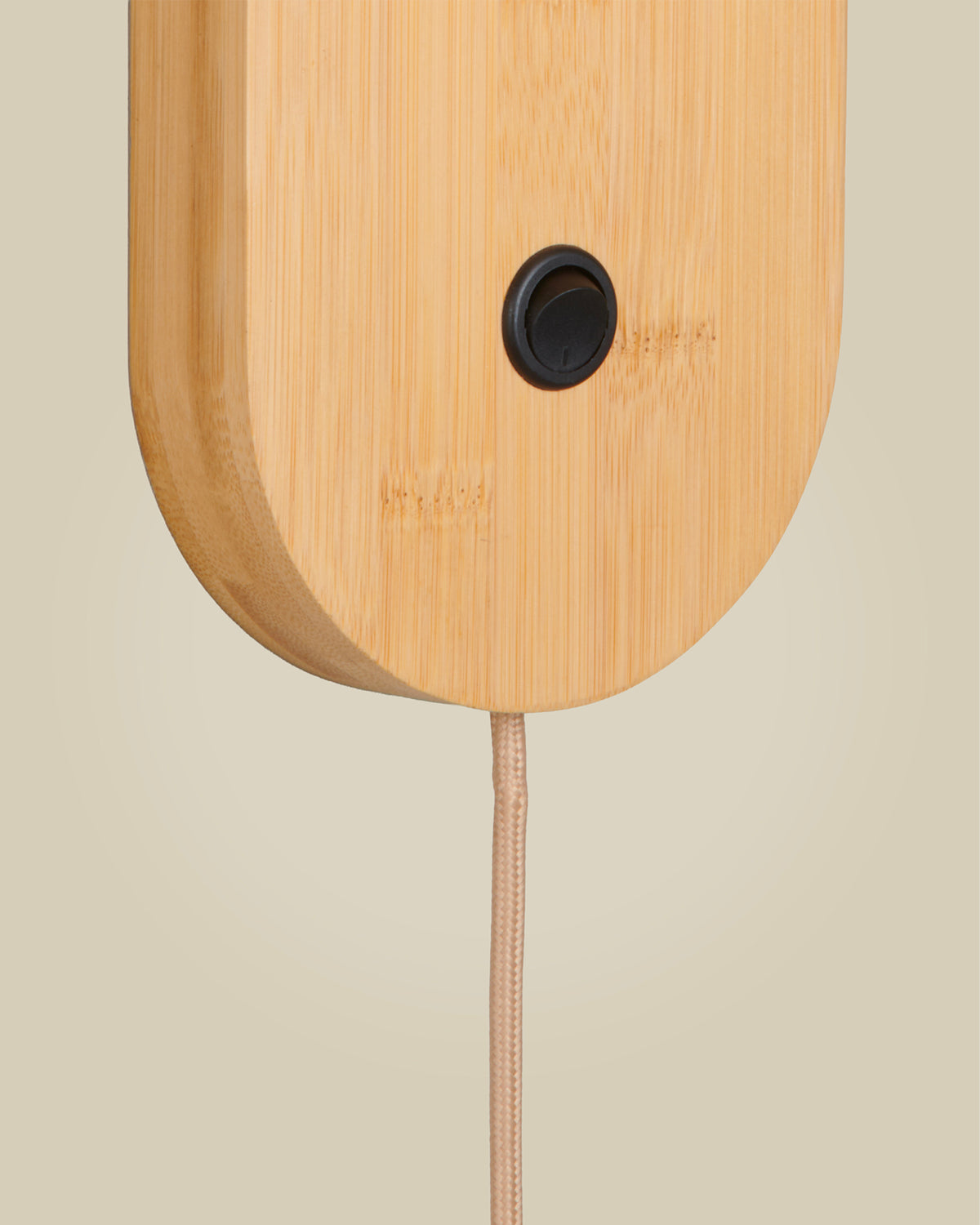 Lampada da parete in bambù Java
