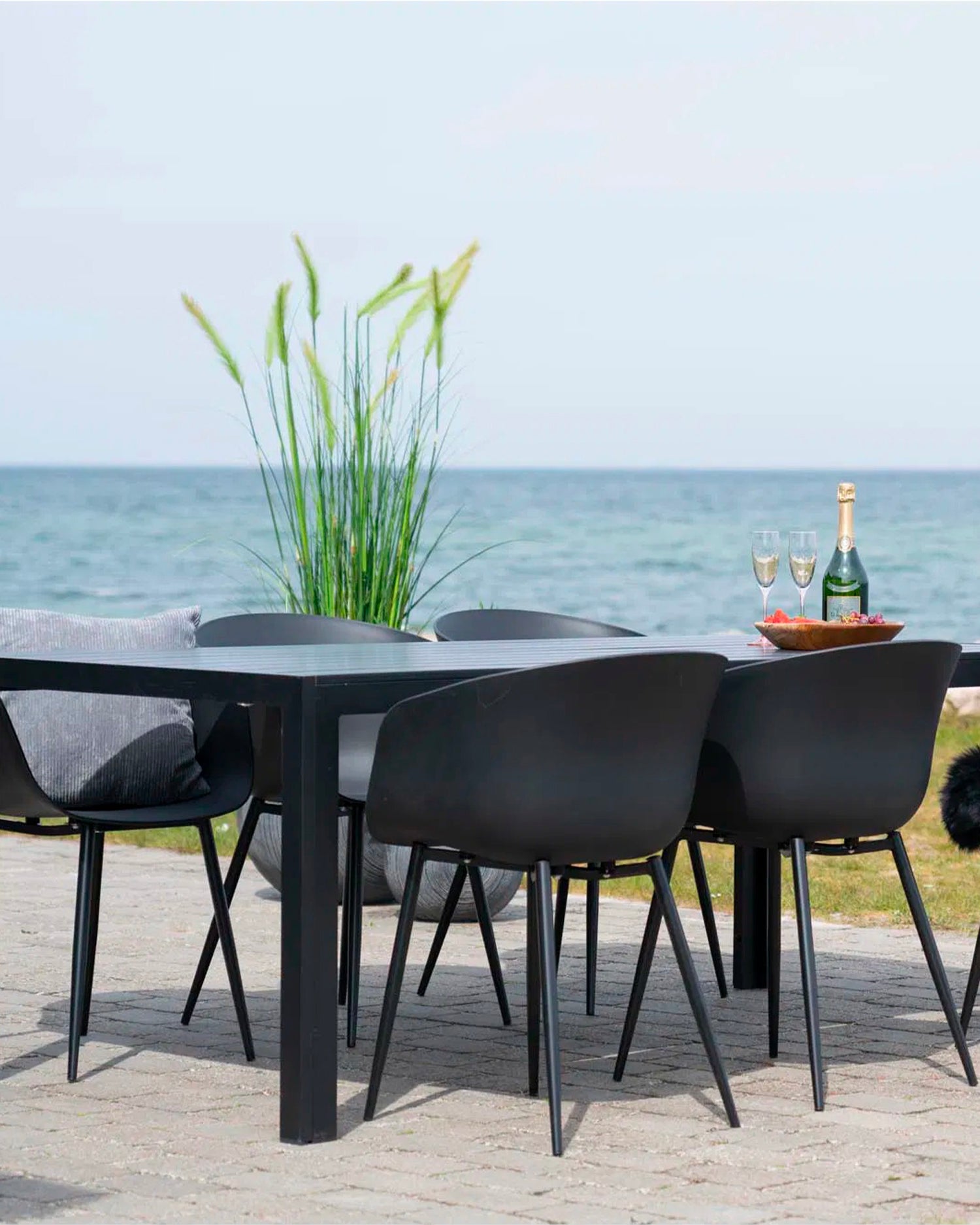 Set 2 sedie da esterno in polipropilene Roda