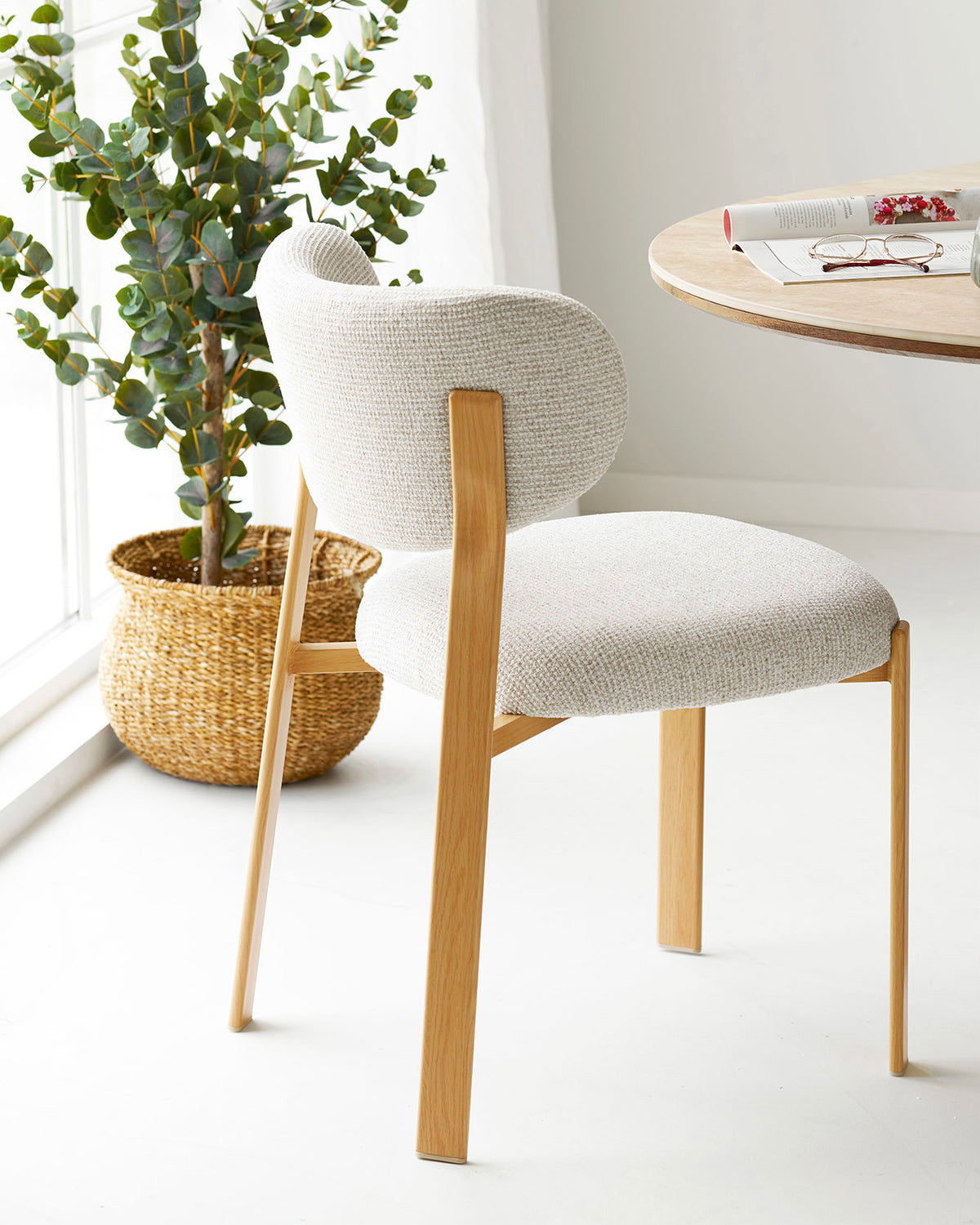 Set 2 sedie da pranzo imbottite con gambe effetto legno Savina