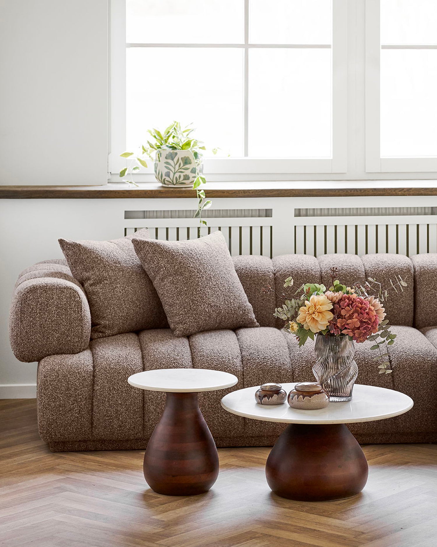 Tavolino con piano in marmo Heide