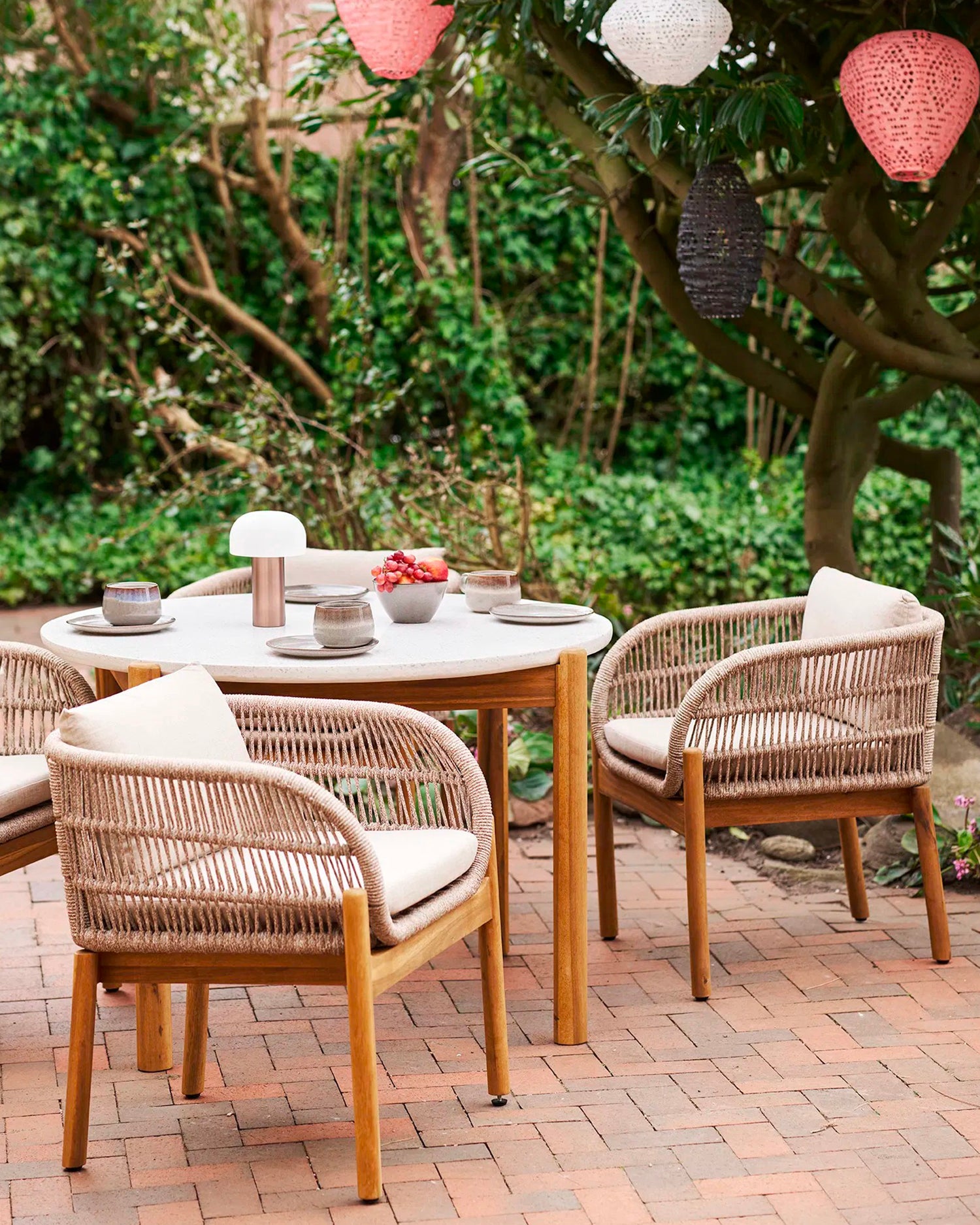 Sedia da esterno in acacia e corda intrecciata Colette