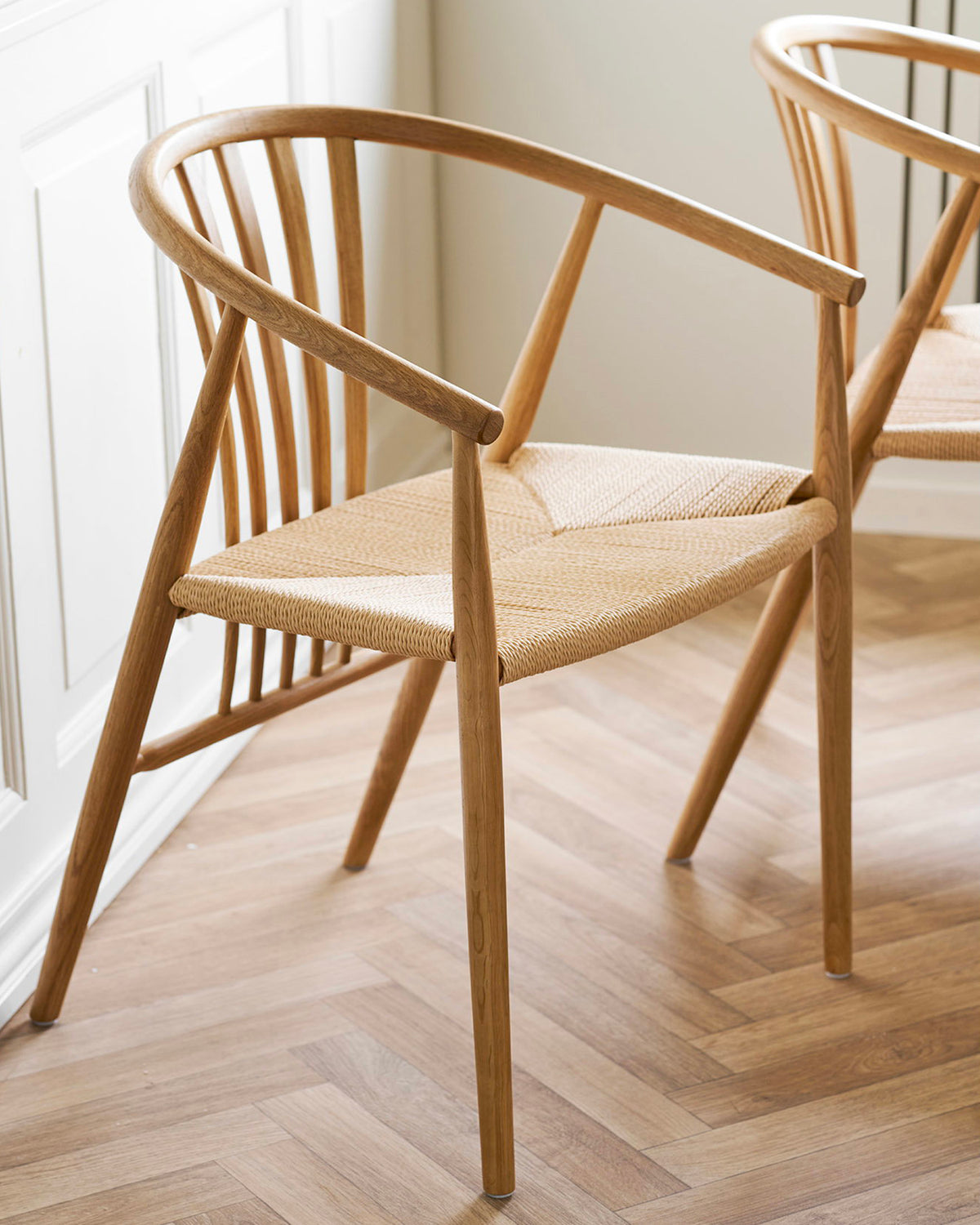 Set 2 sedie da pranzo in rovere con seduta intrecciata Agustin