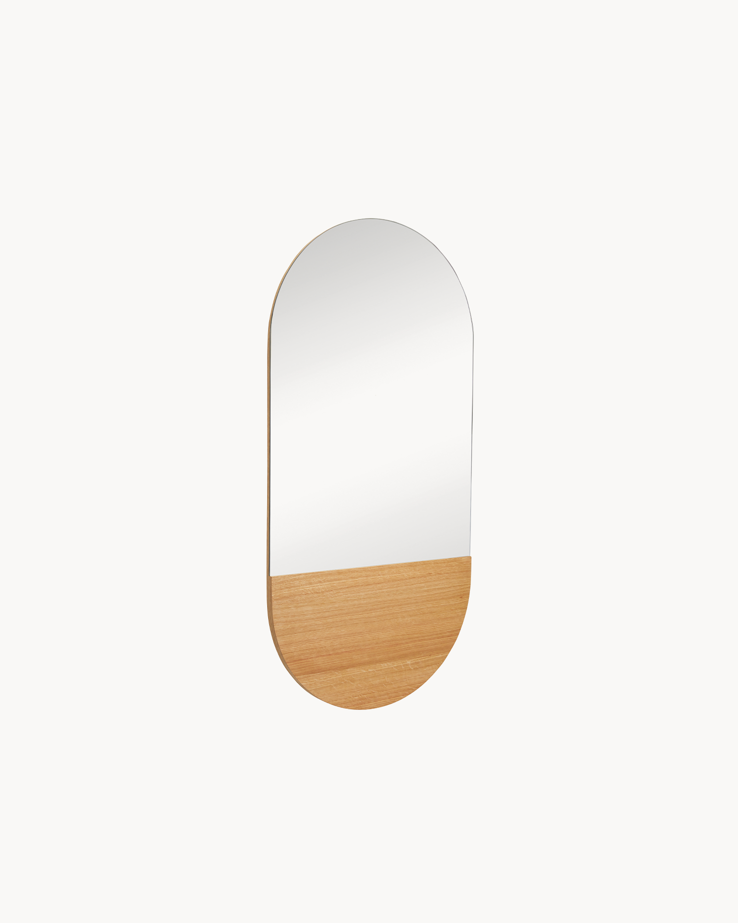 Specchio ovale in legno di quercia Crescent
