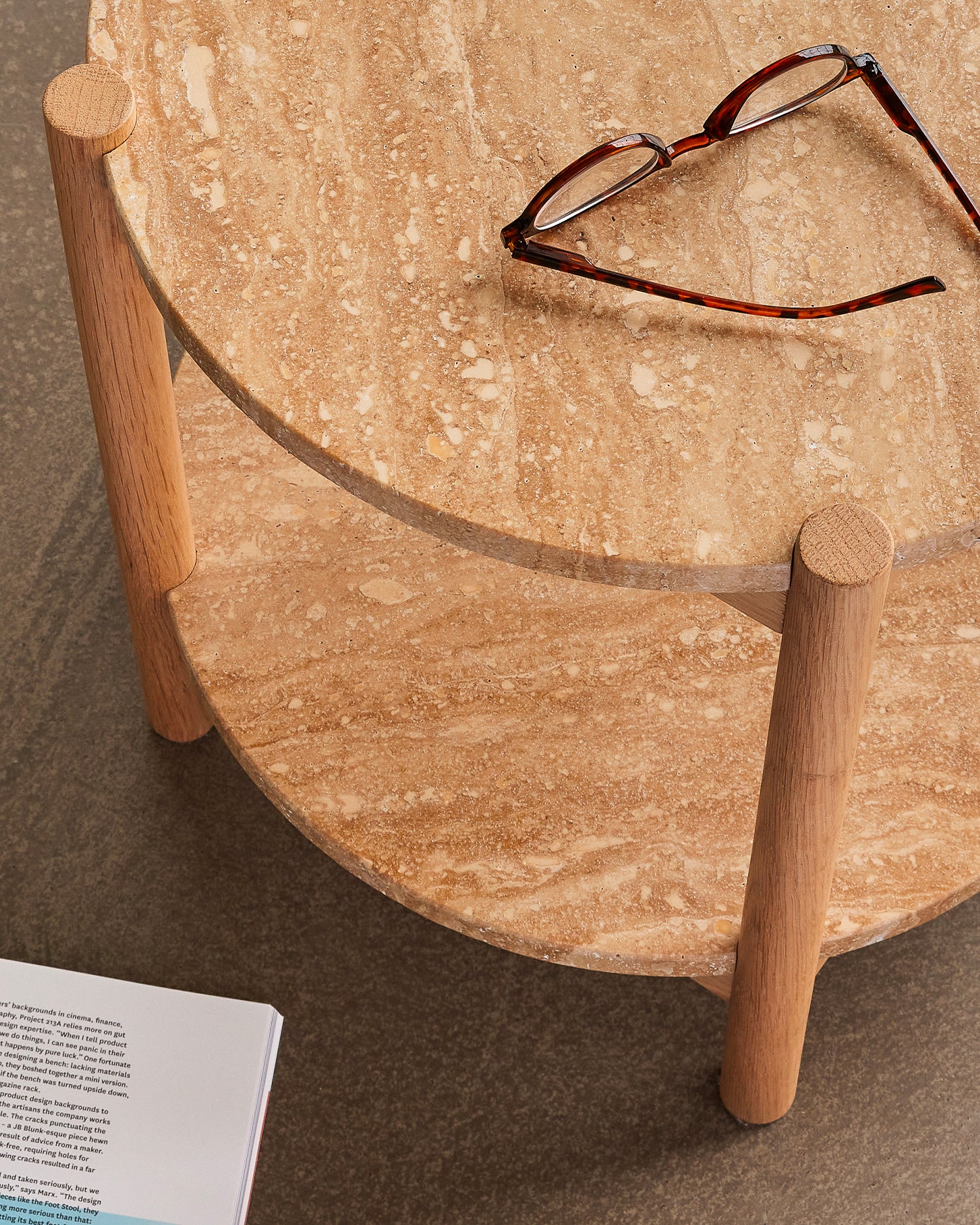 Tavolino in legno di quercia e travertino Trava