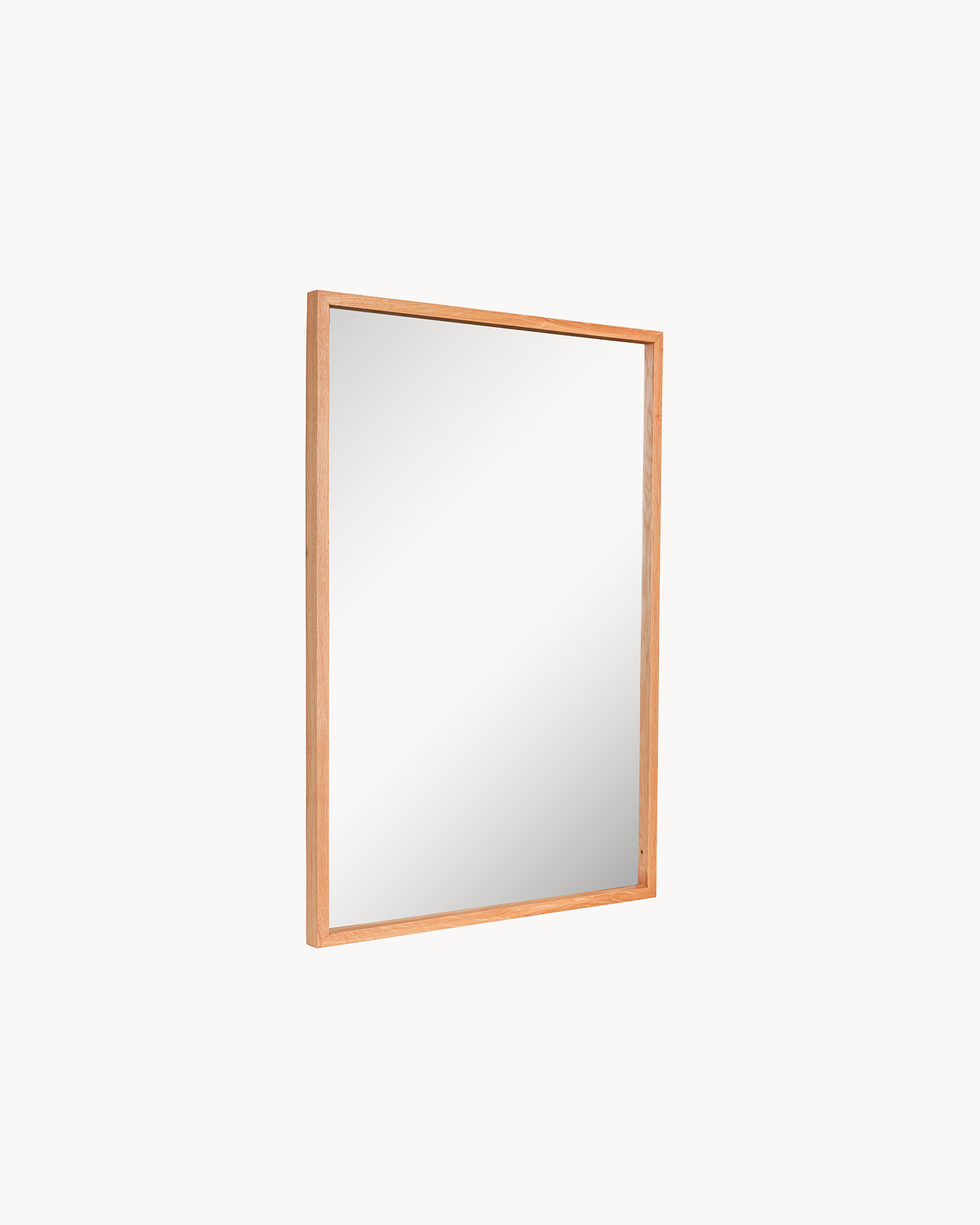 Specchio da parete in legno di quercia Glimpse, medio