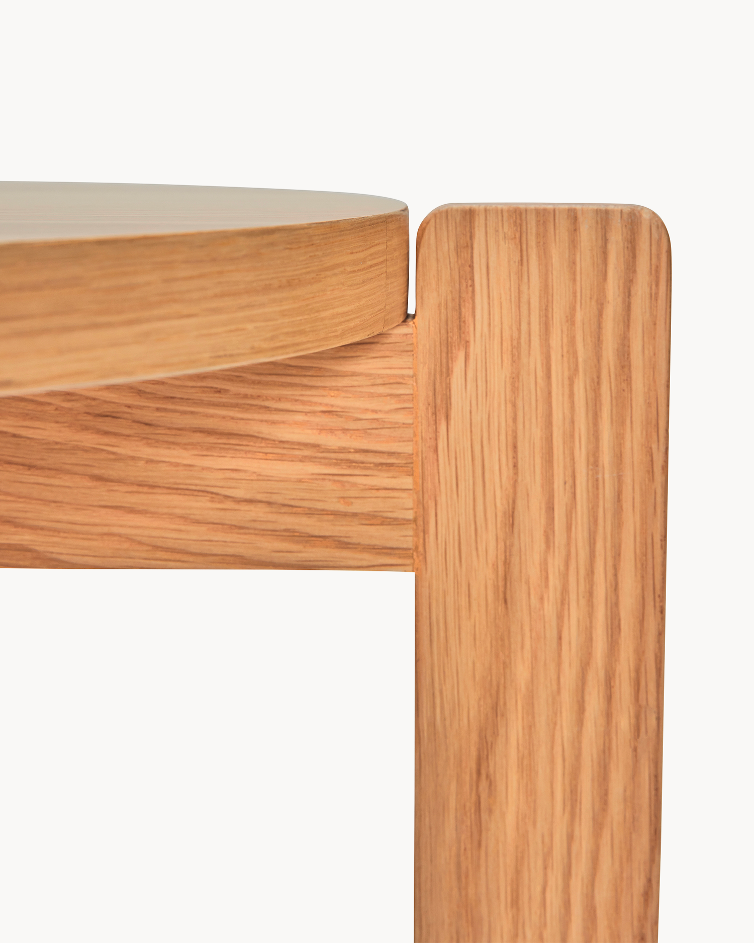 Sgabello in legno di quercia Always