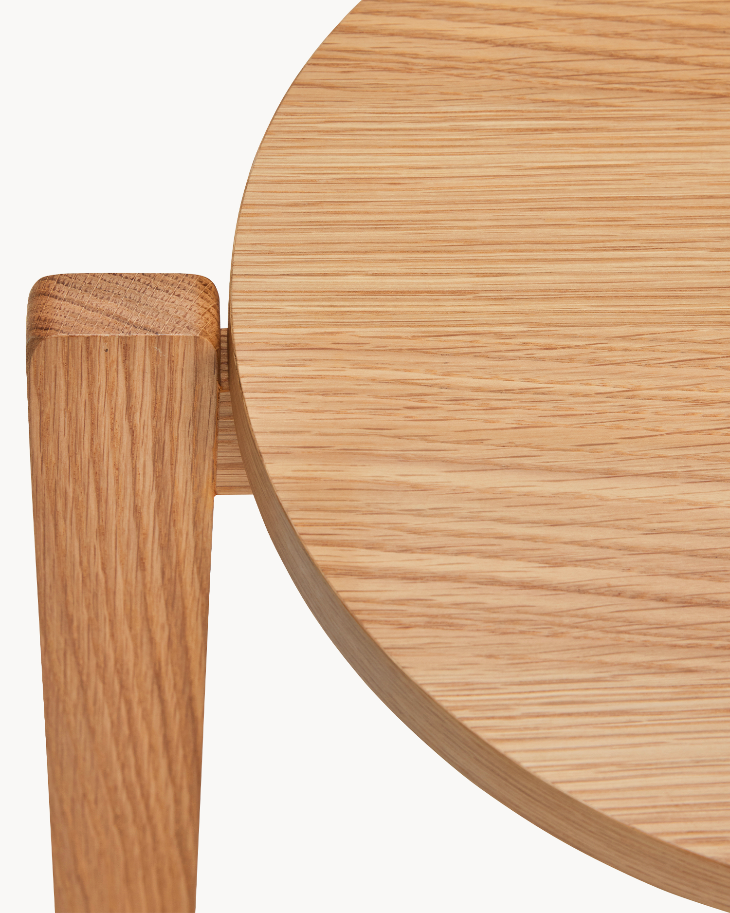 Sgabello in legno di quercia Always