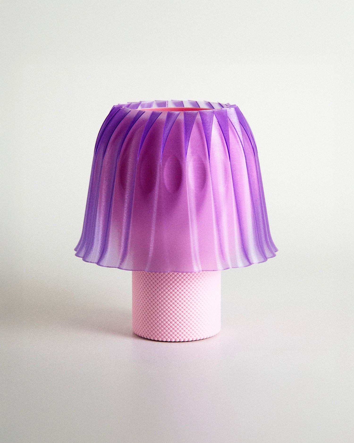 Lampada da tavolo stampata in 3D Ceno