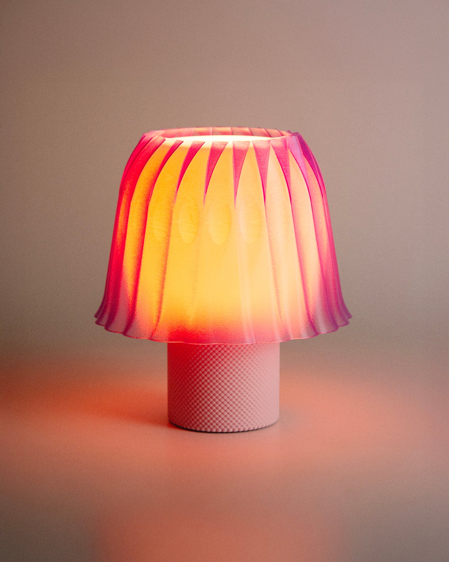 Lampada da tavolo stampata in 3D Ceno