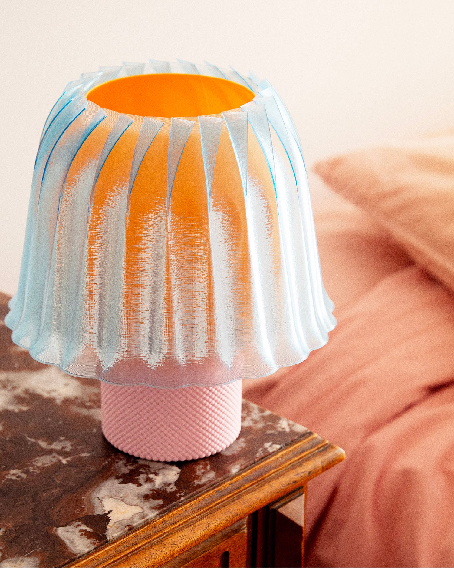 Lampada da tavolo stampata in 3D Ceno