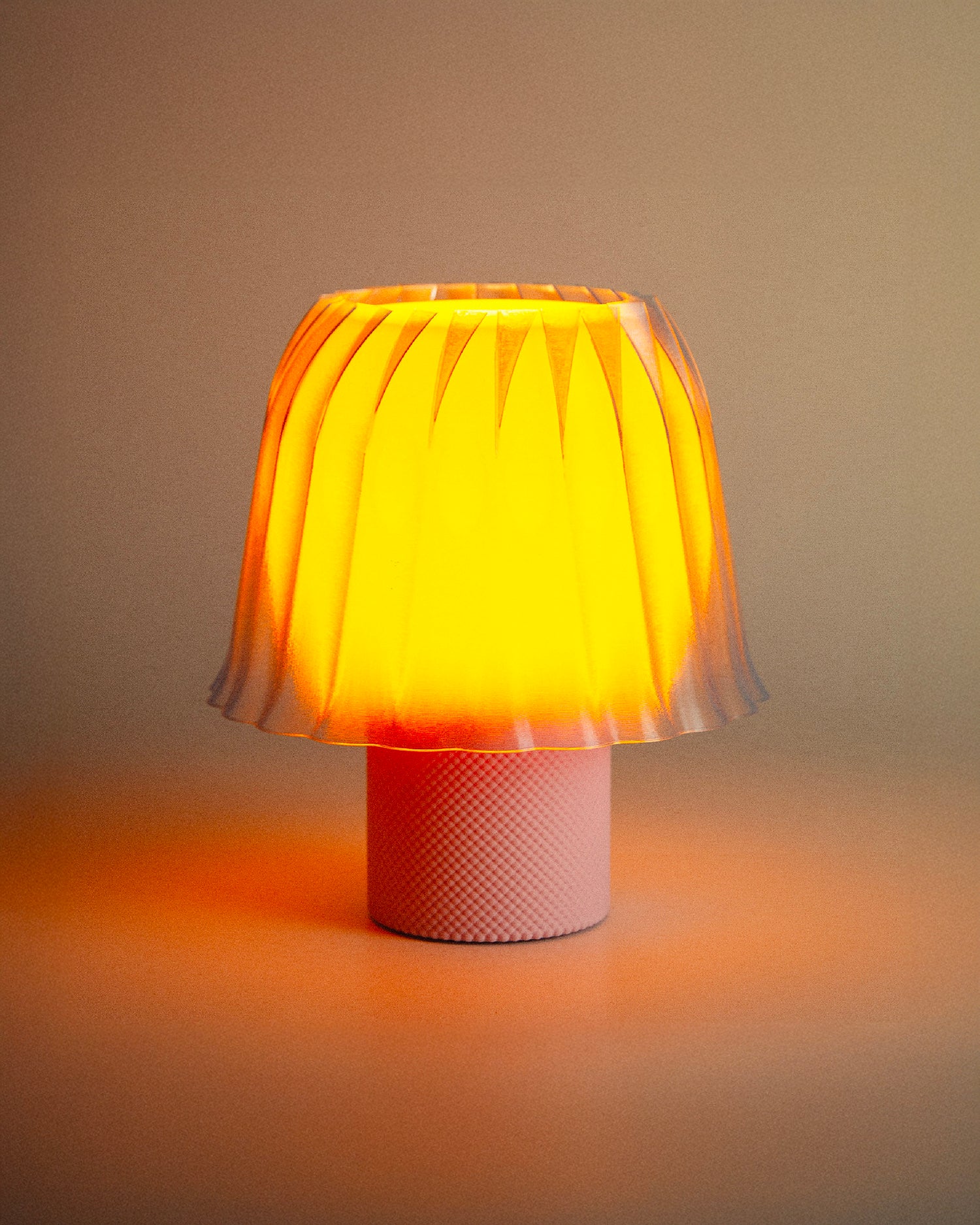 Lampada da tavolo stampata in 3D Ceno