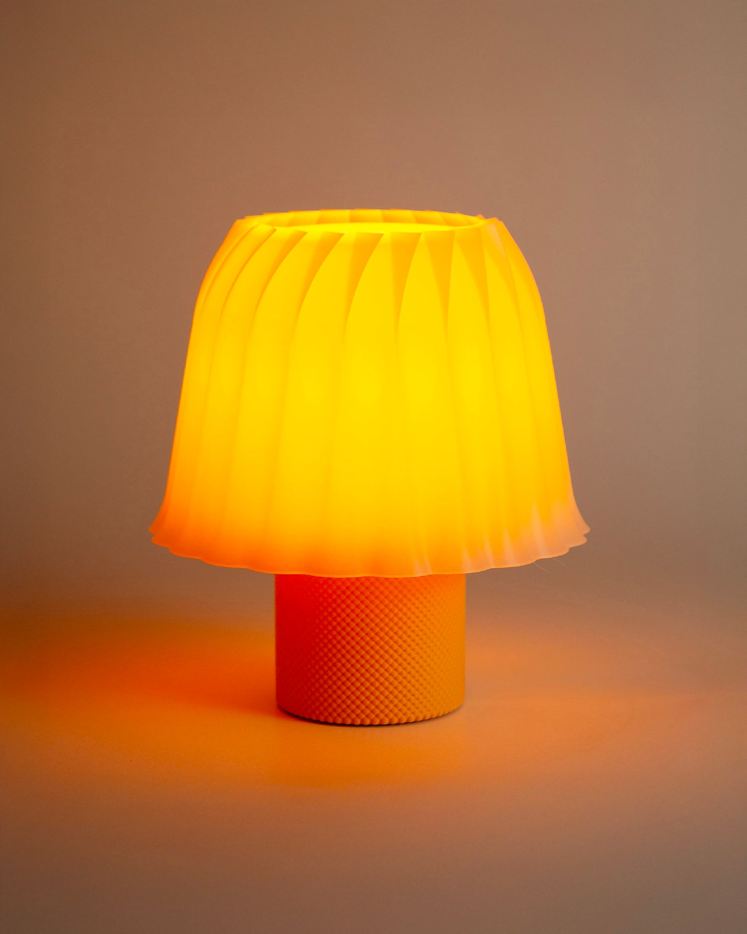 Lampada da tavolo stampata in 3D Ceno