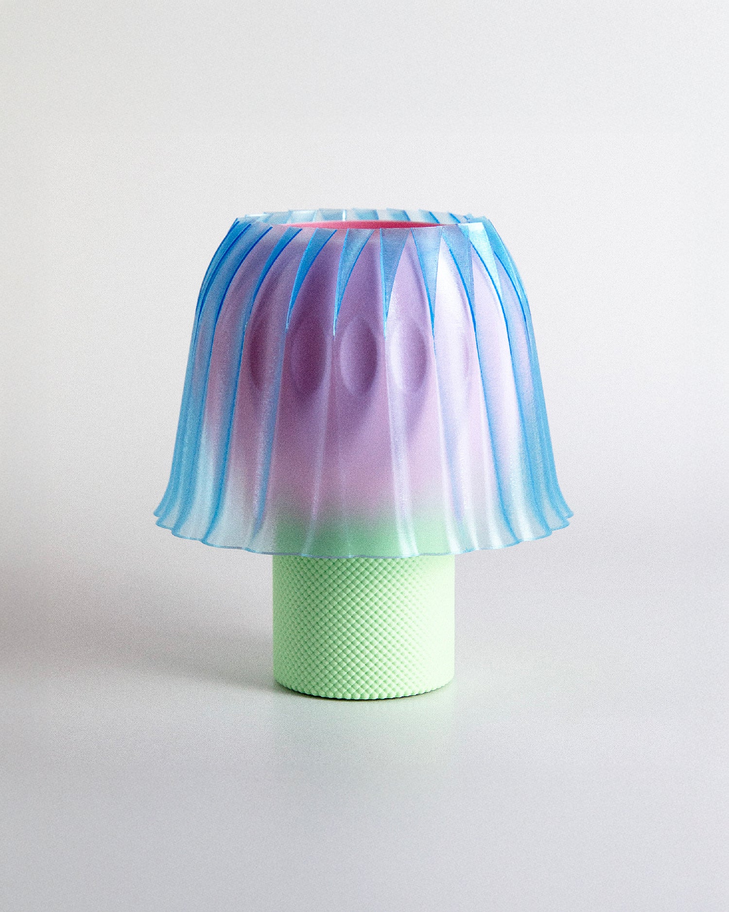Lampada da tavolo stampata in 3D Ceno