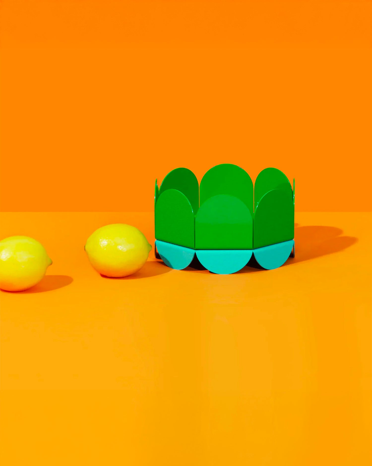 Portafrutta in metallo fatto a mano Wave