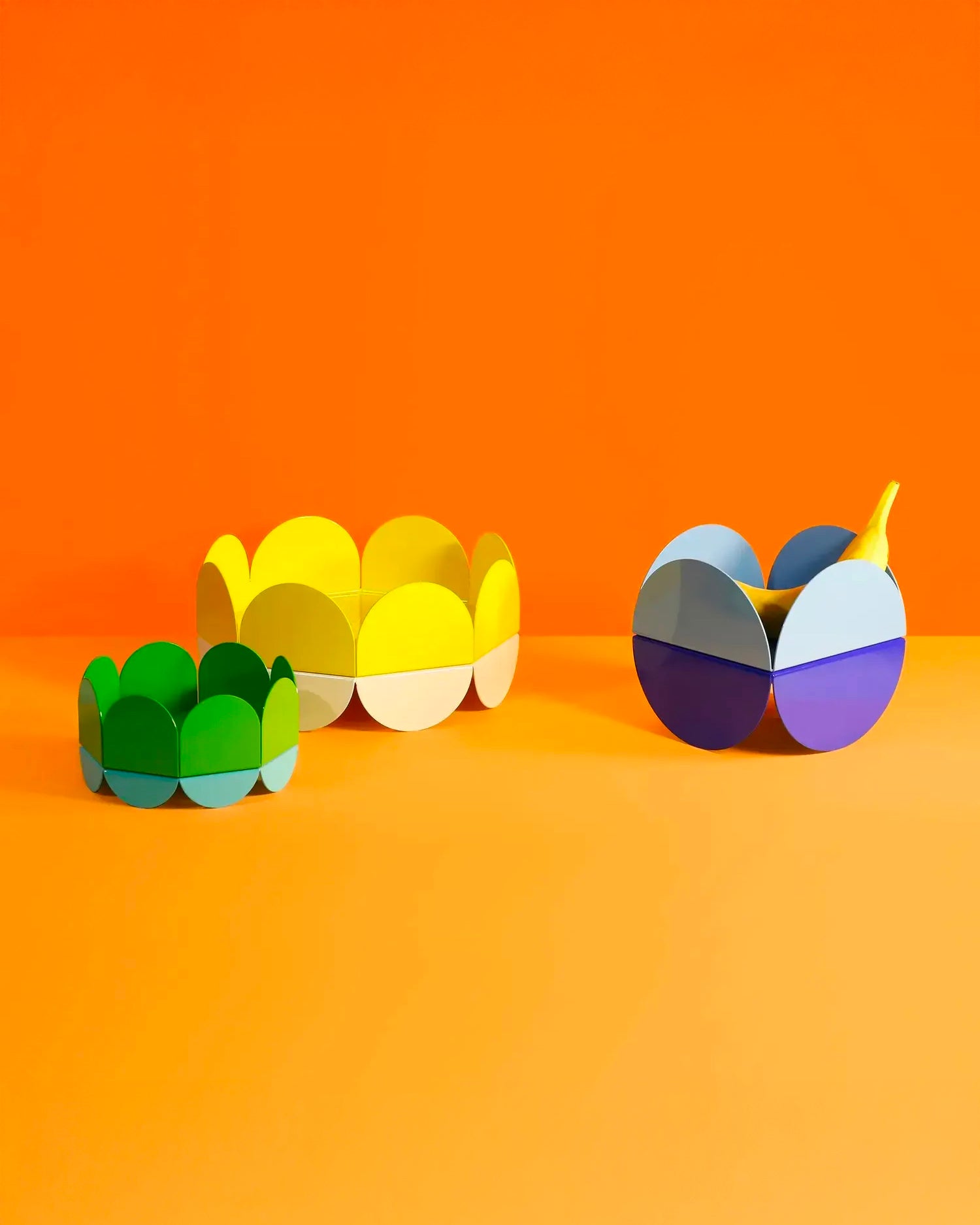 Portafrutta in metallo fatto a mano Wave