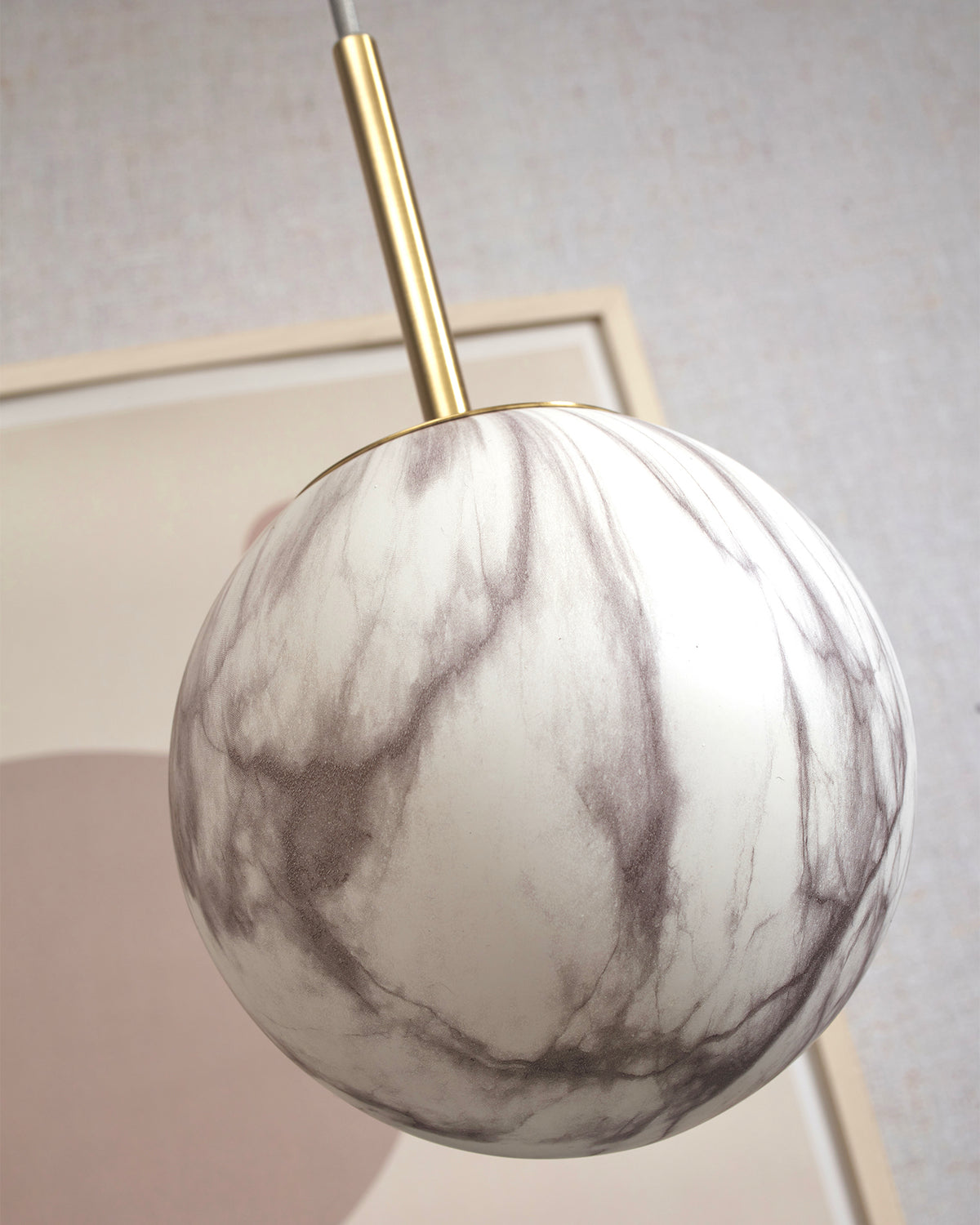 Lampada a sospensione a sfera in vetro Carrara