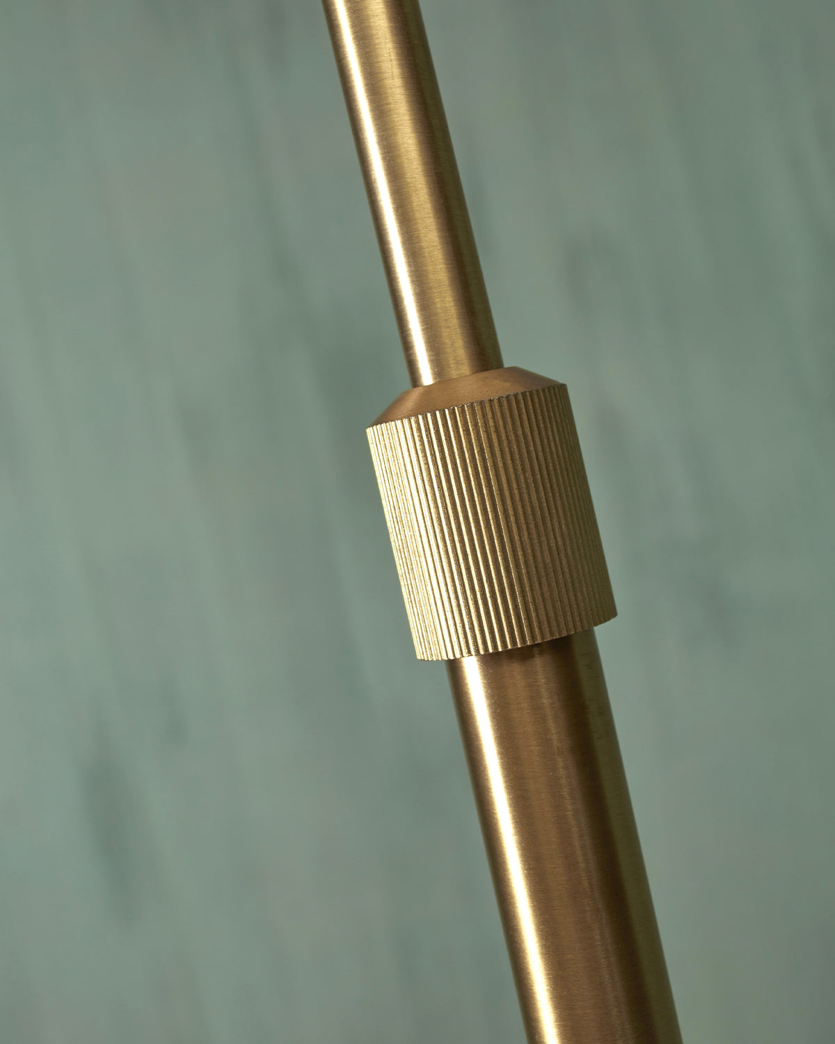 Lampadario a 3 bracci con sfere in vetro Carrara