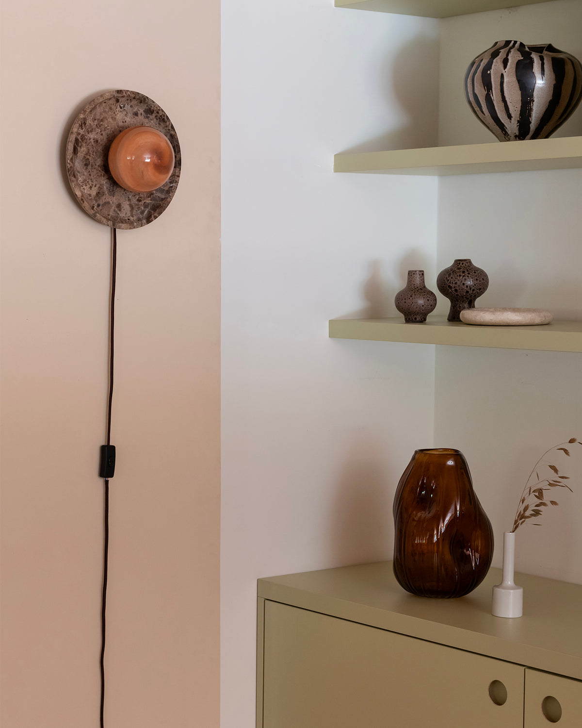 Lampada da soffitto e parete in travertino e vetro Tivoli
