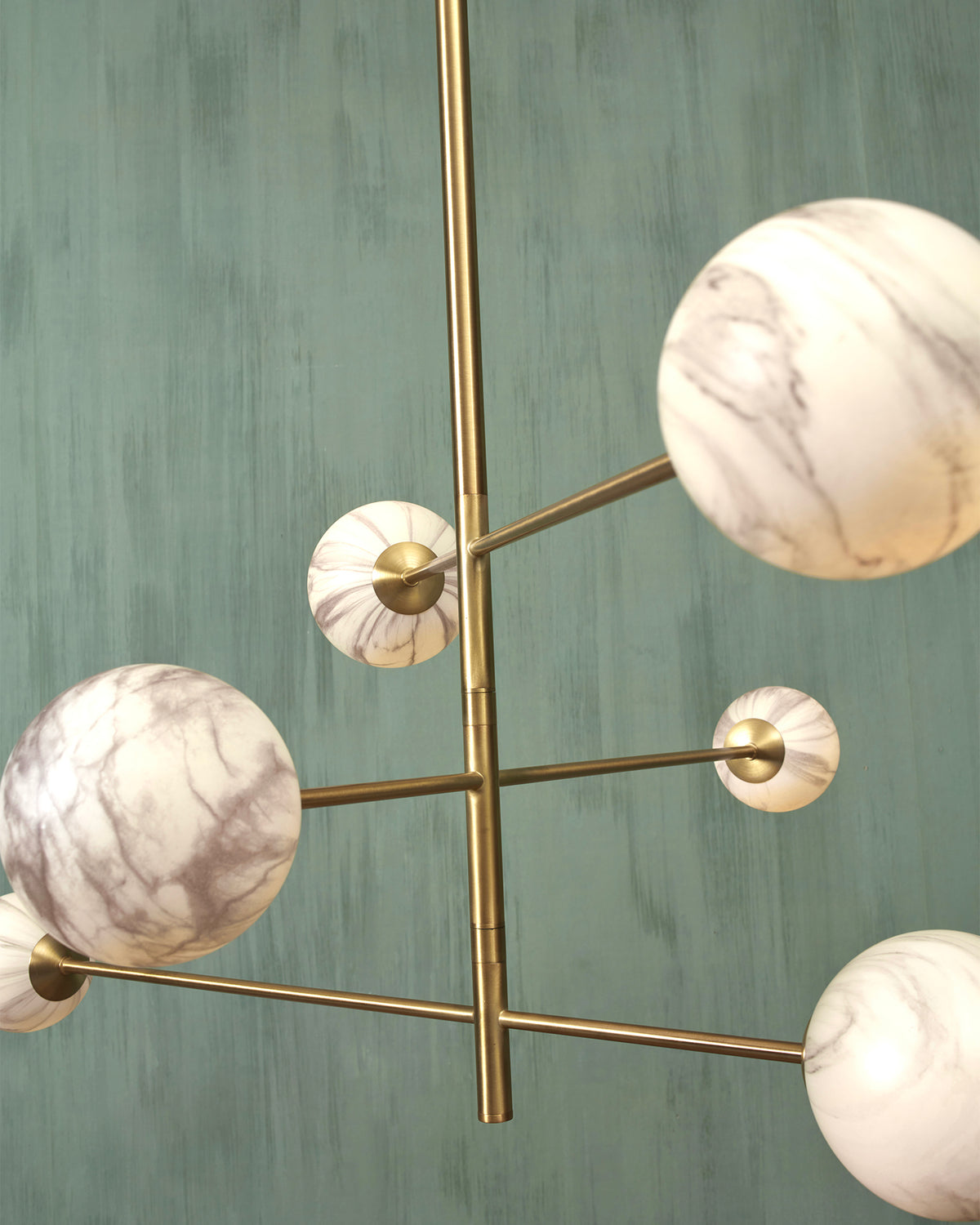 Lampadario a 3 bracci con sfere in vetro Carrara