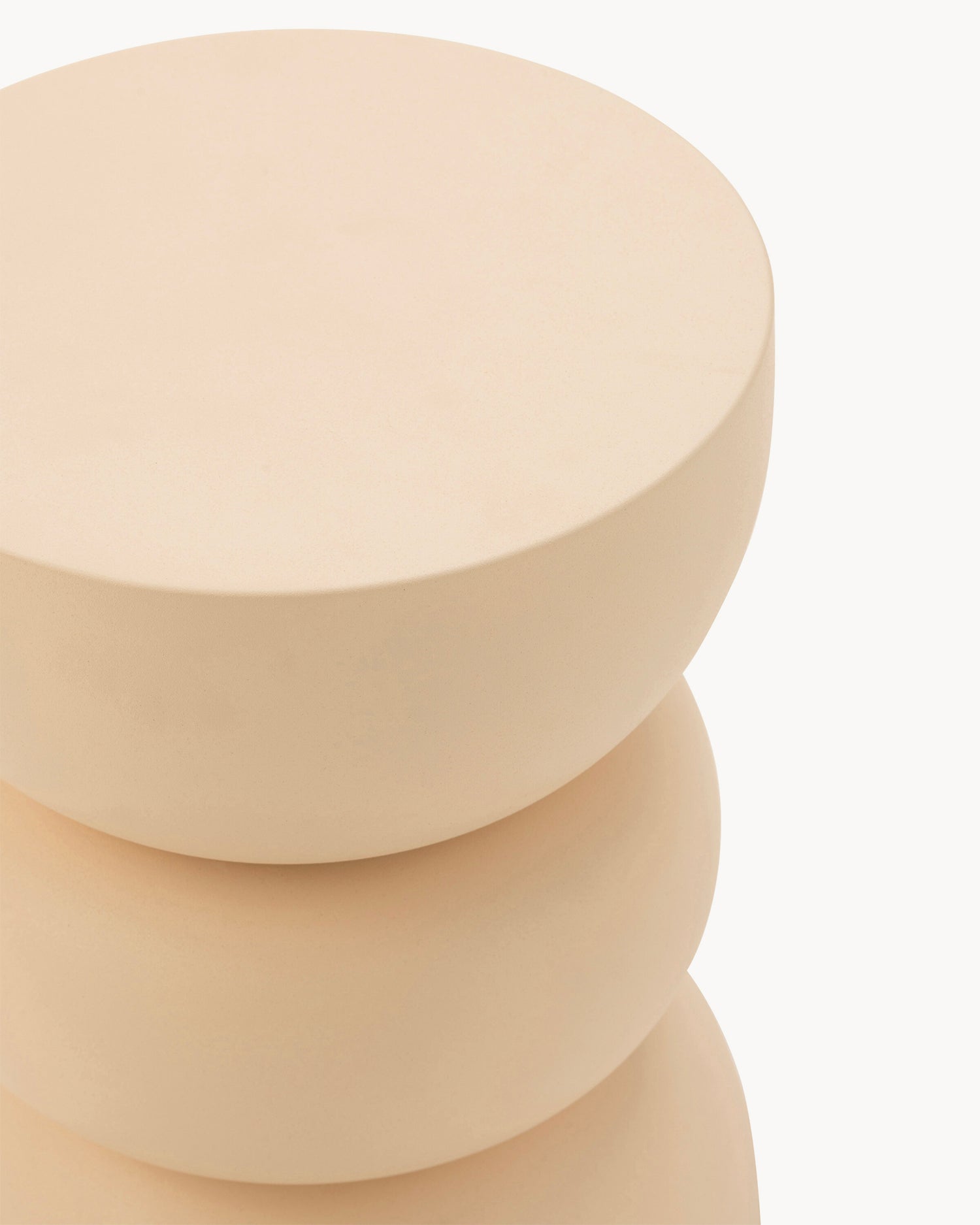 Tavolino in metallo Lise, beige