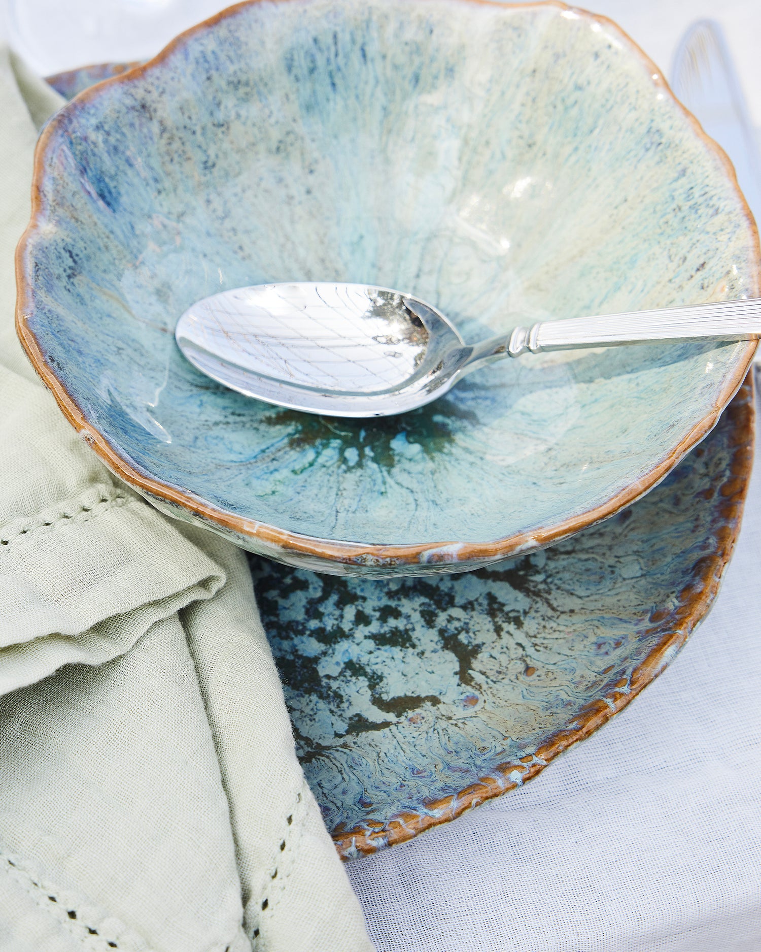 Piatto fondo in ceramica realizzato a mano Milla, verde