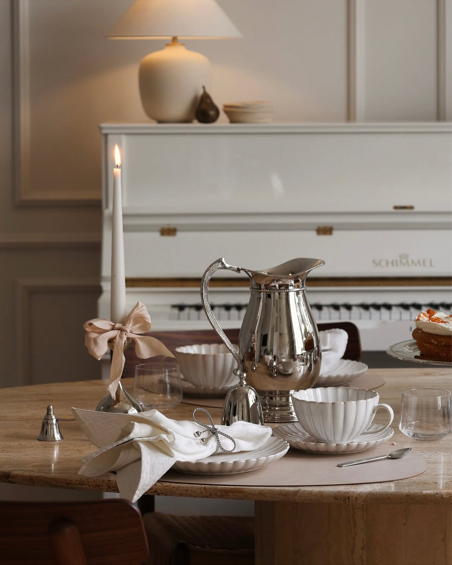 Caraffa in ottone argentato Sigrid
