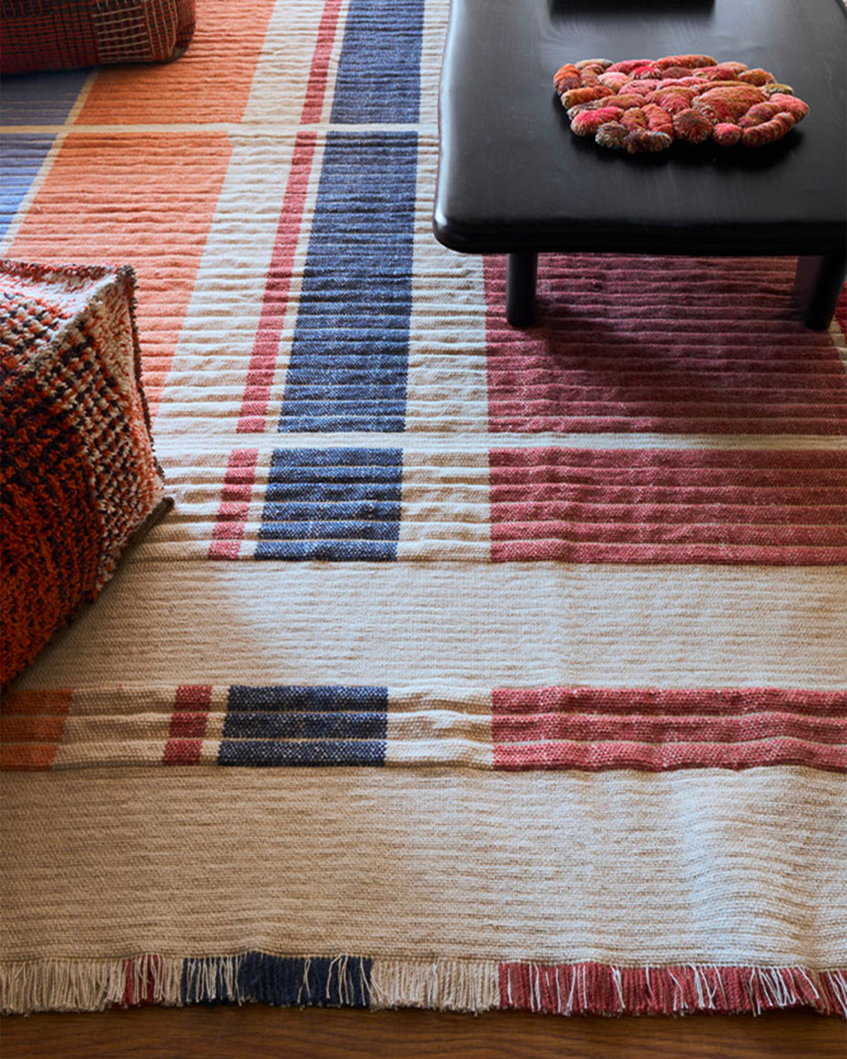 Tappeto in lana e cotone Handloom Columns