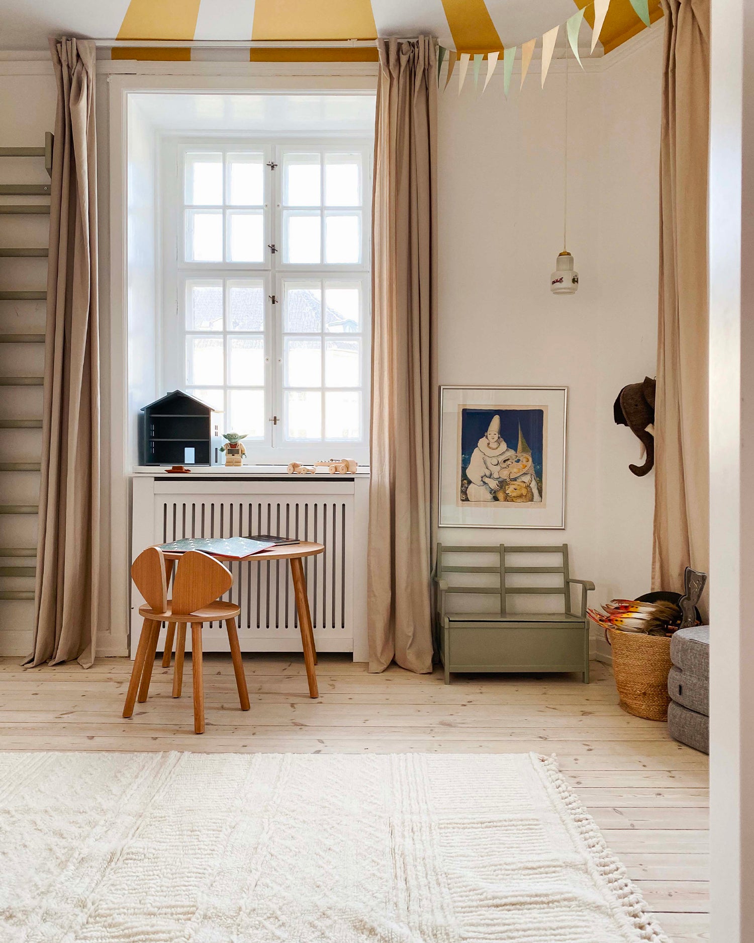 Tappeto lavabile in lana realizzato a mano Ari