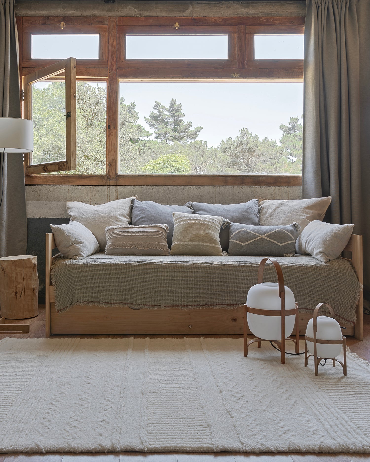 Tappeto lavabile in lana realizzato a mano Ari