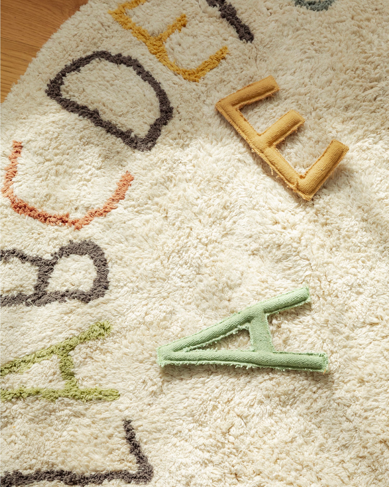 Tappeto lavabile in cotone realizzato a mano ABC