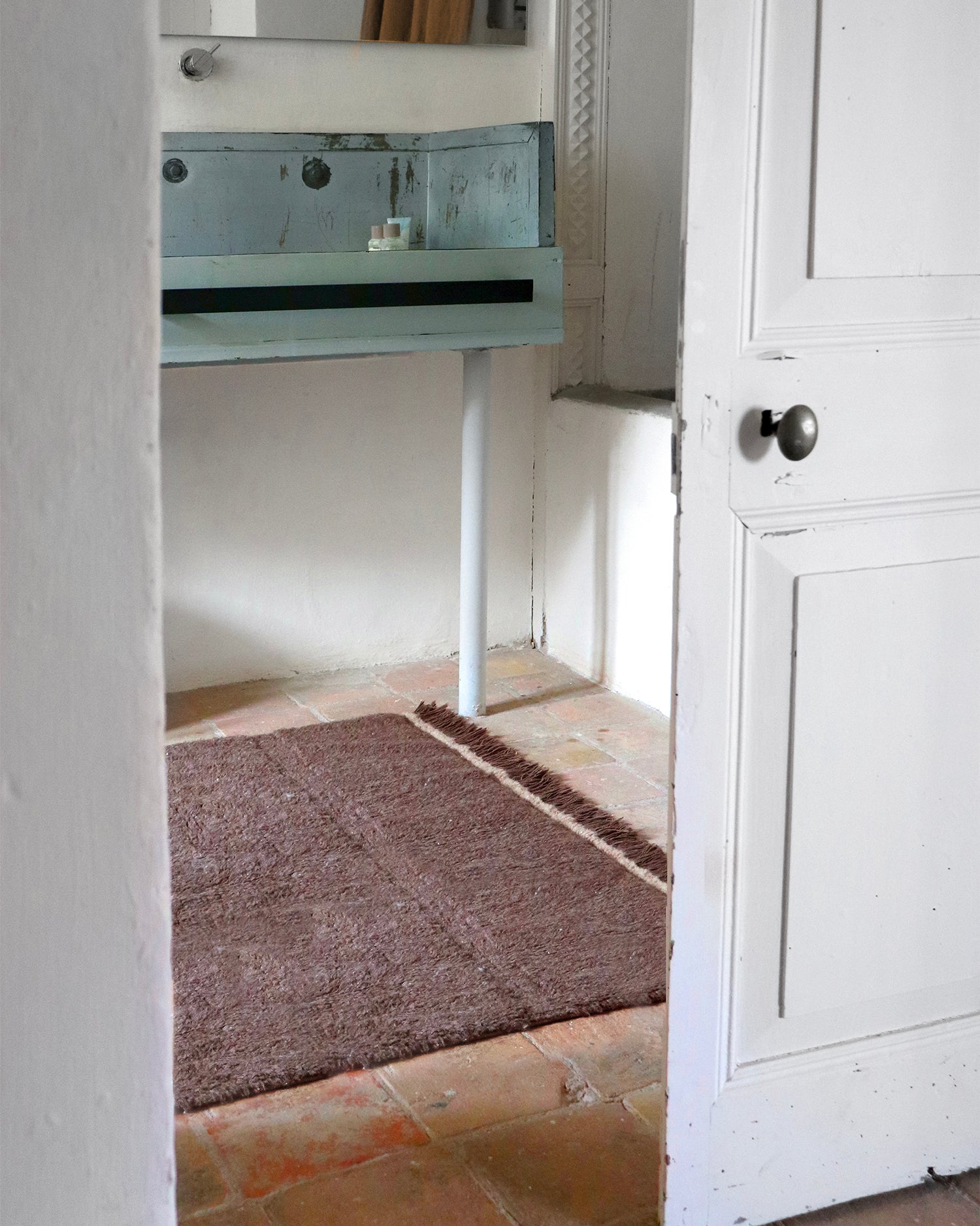 Tappeto lavabile in lana realizzato a mano Steppe