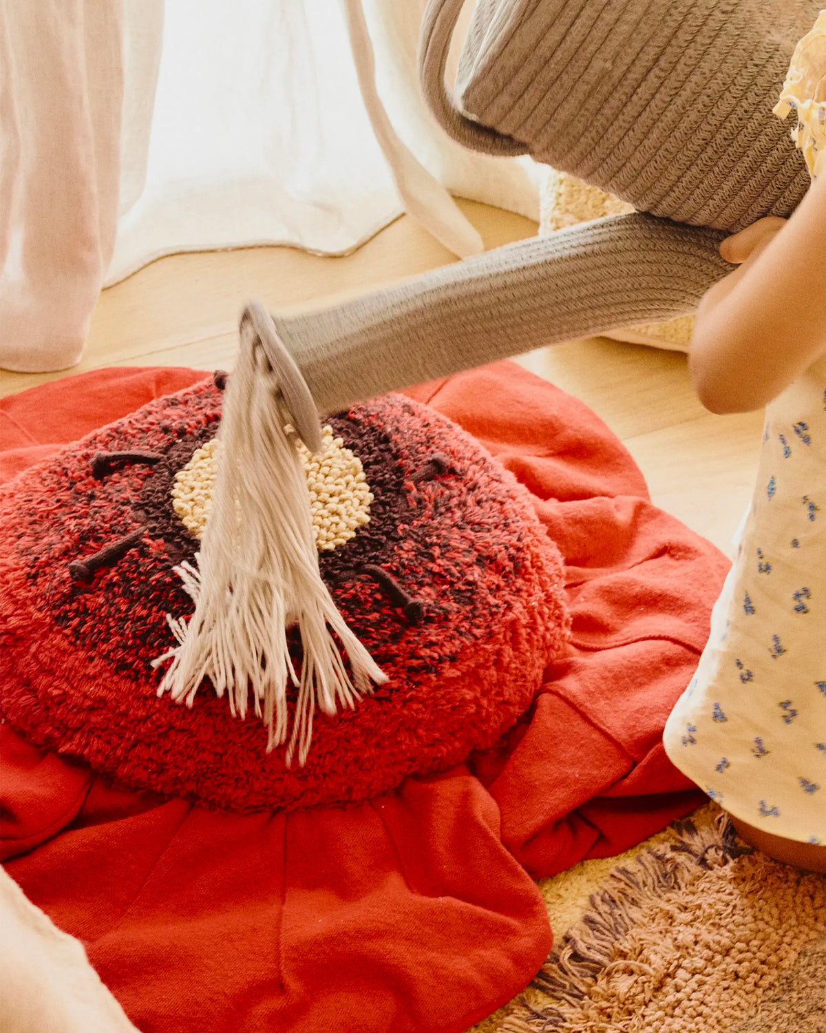 Cuscino da terra in cotone Red Poppy