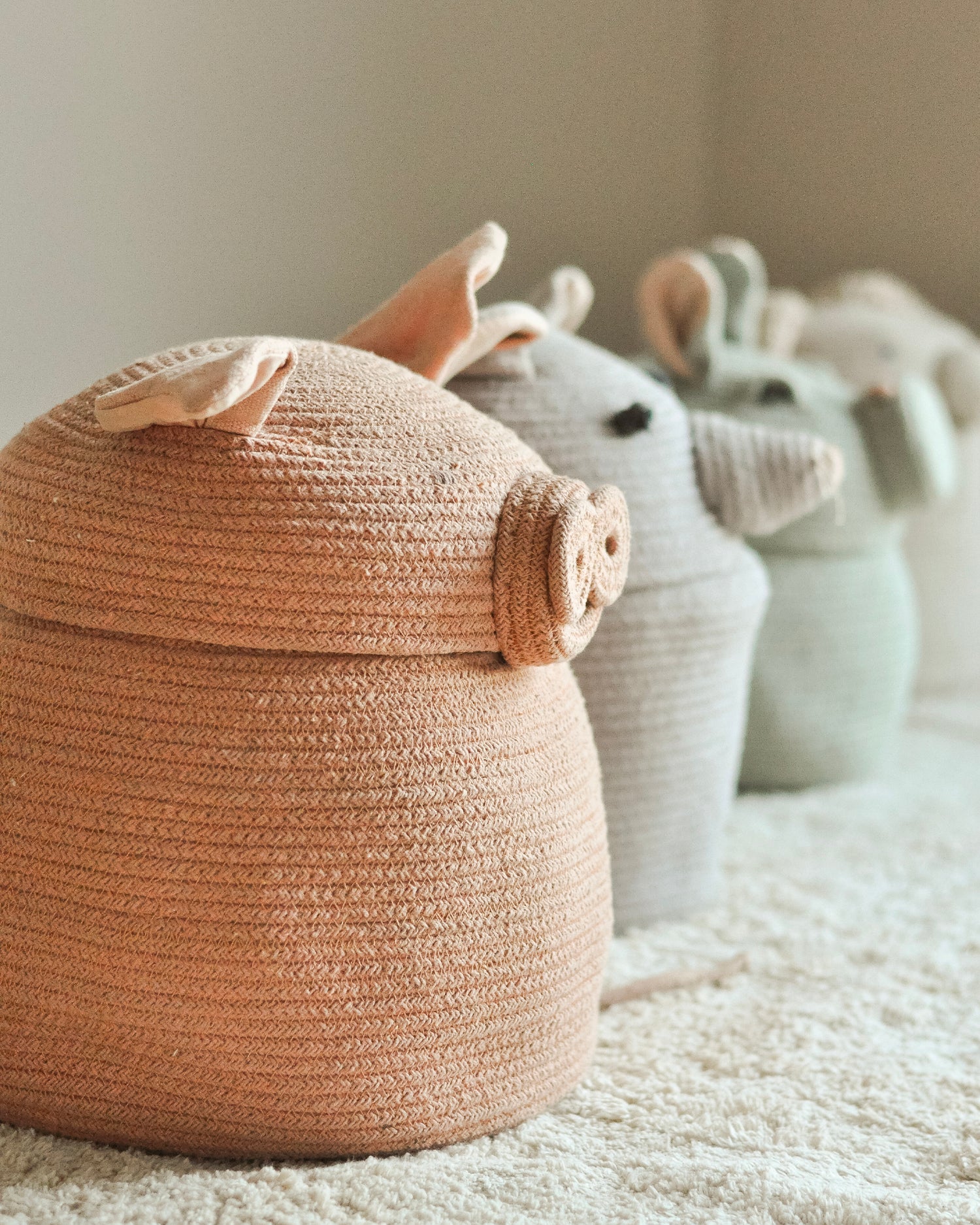 Cesto con coperchio realizzato a mano Peggy the Pig