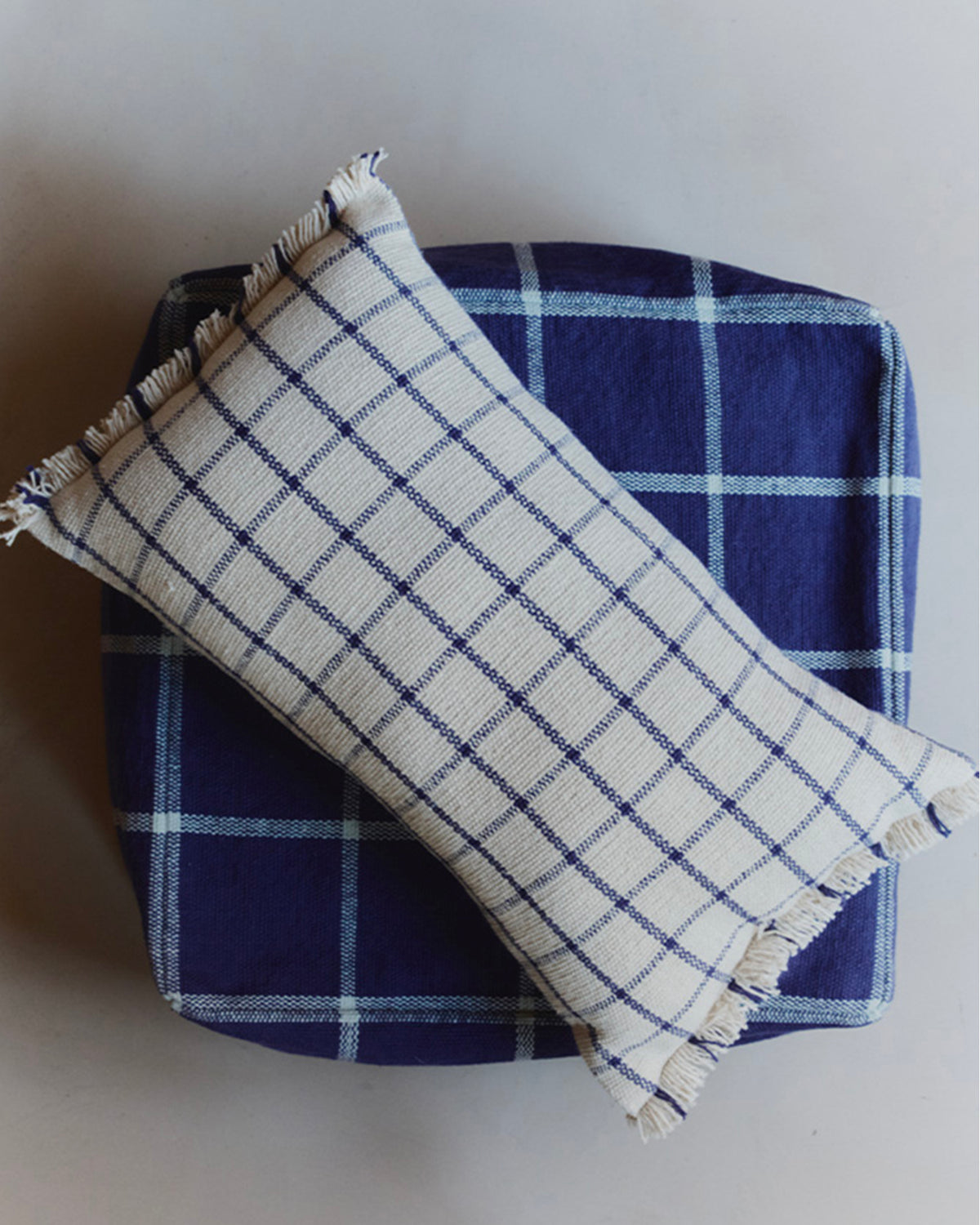 Cuscino intrecciato a mano Geo Block