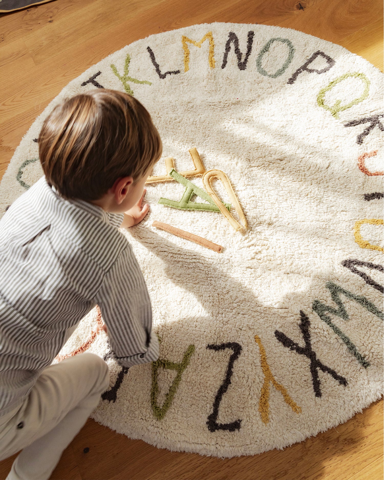 Tappeto lavabile in cotone realizzato a mano ABC