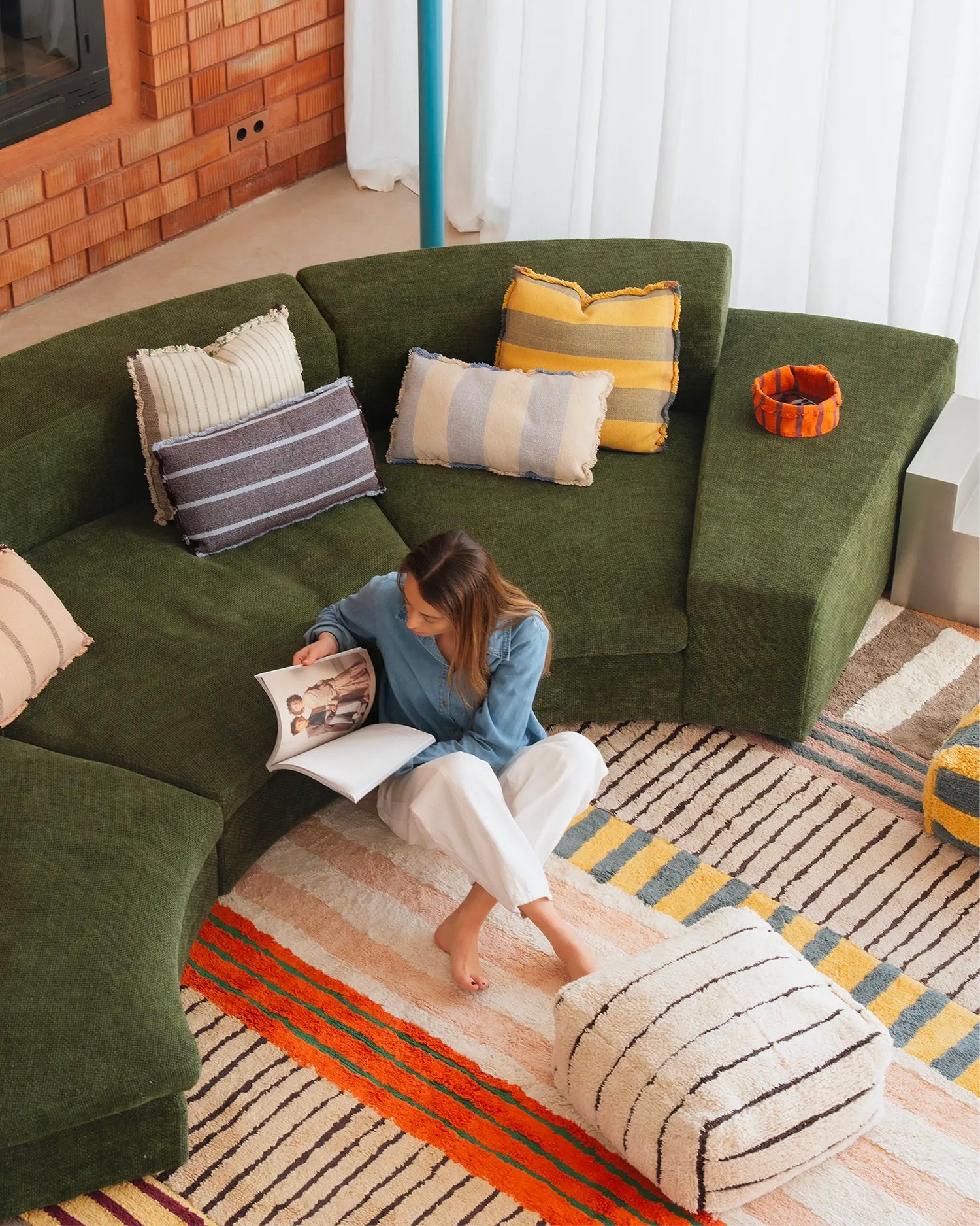 Pouf in cotone realizzato a mano Lines