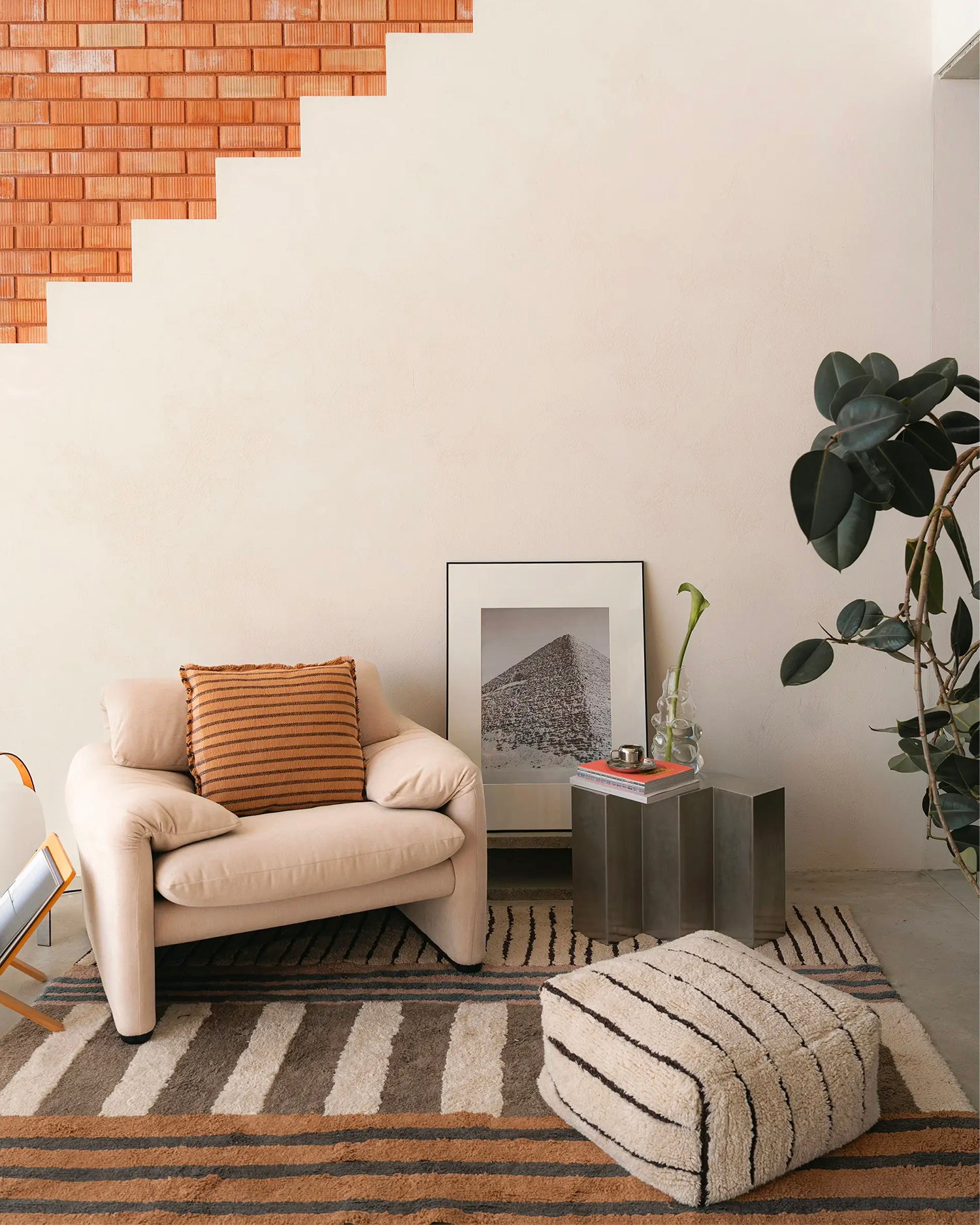 Pouf in cotone realizzato a mano Lines