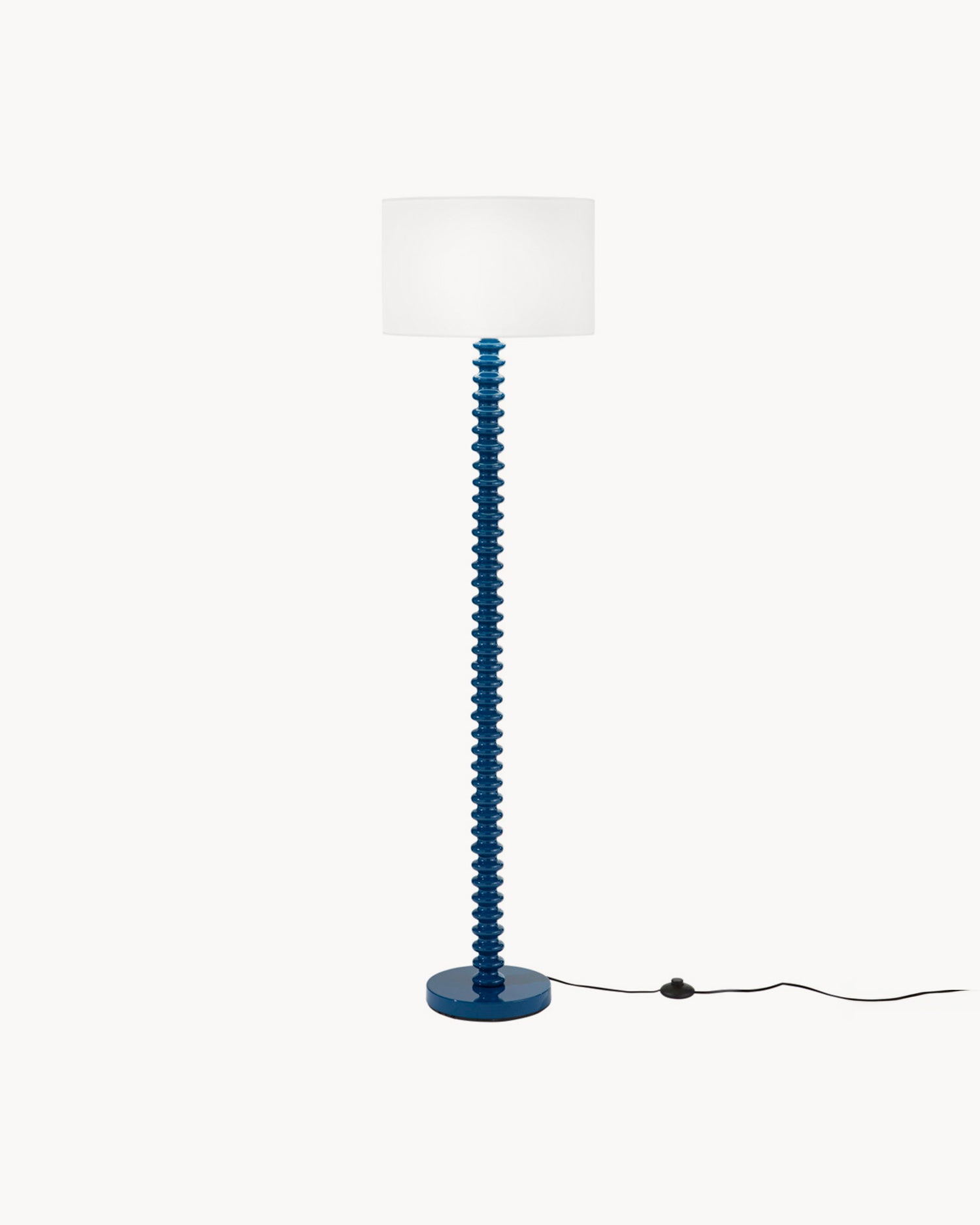 Lampada da terra in in velluto con base in metallo Sultan