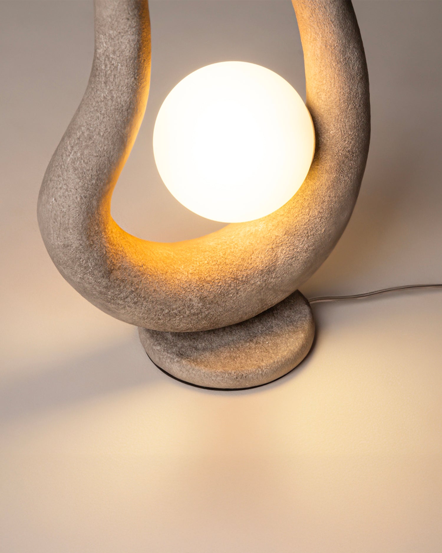 Lampada da tavolo effetto pietra Opus