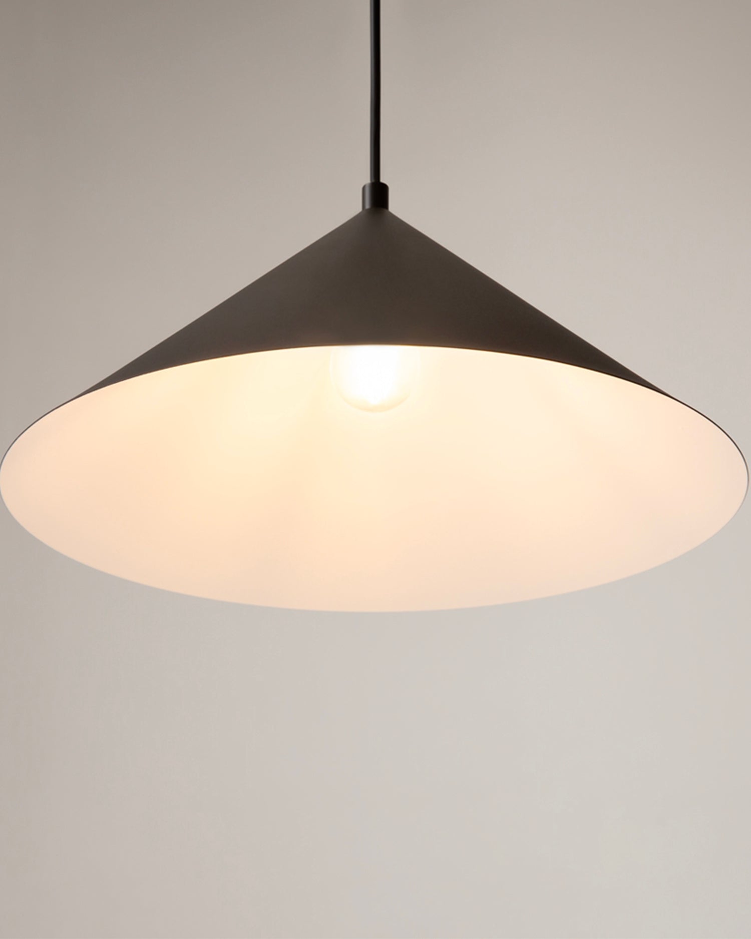 Lampada a sospensione in metallo Treem