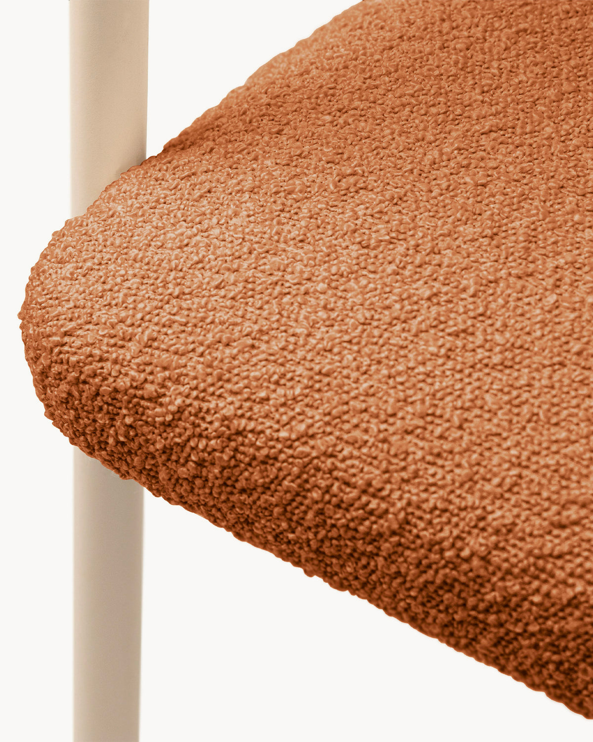 Sedia con braccioli in bouclé Lea